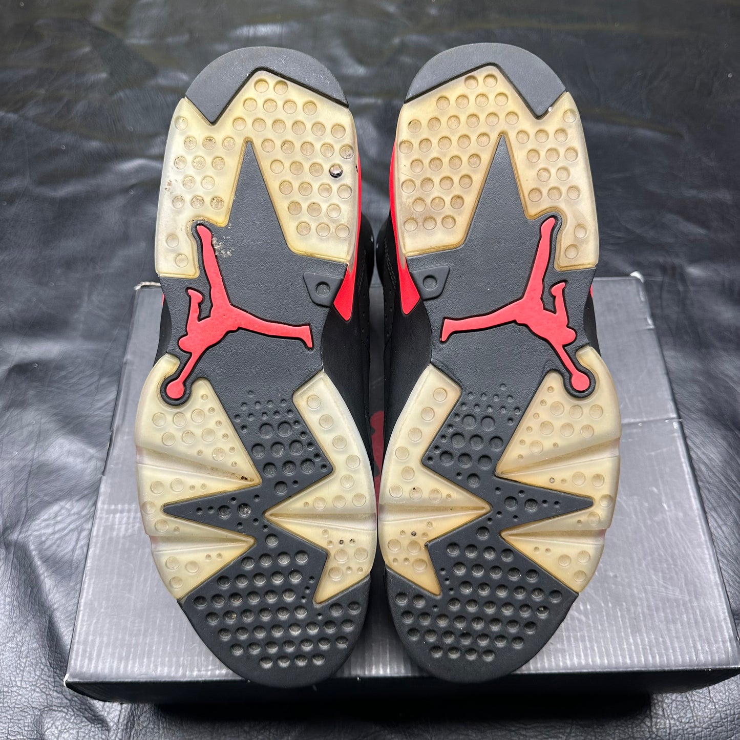 Jordan 6 Retro Infrared *2014* (Pre-Owned) (10.5)