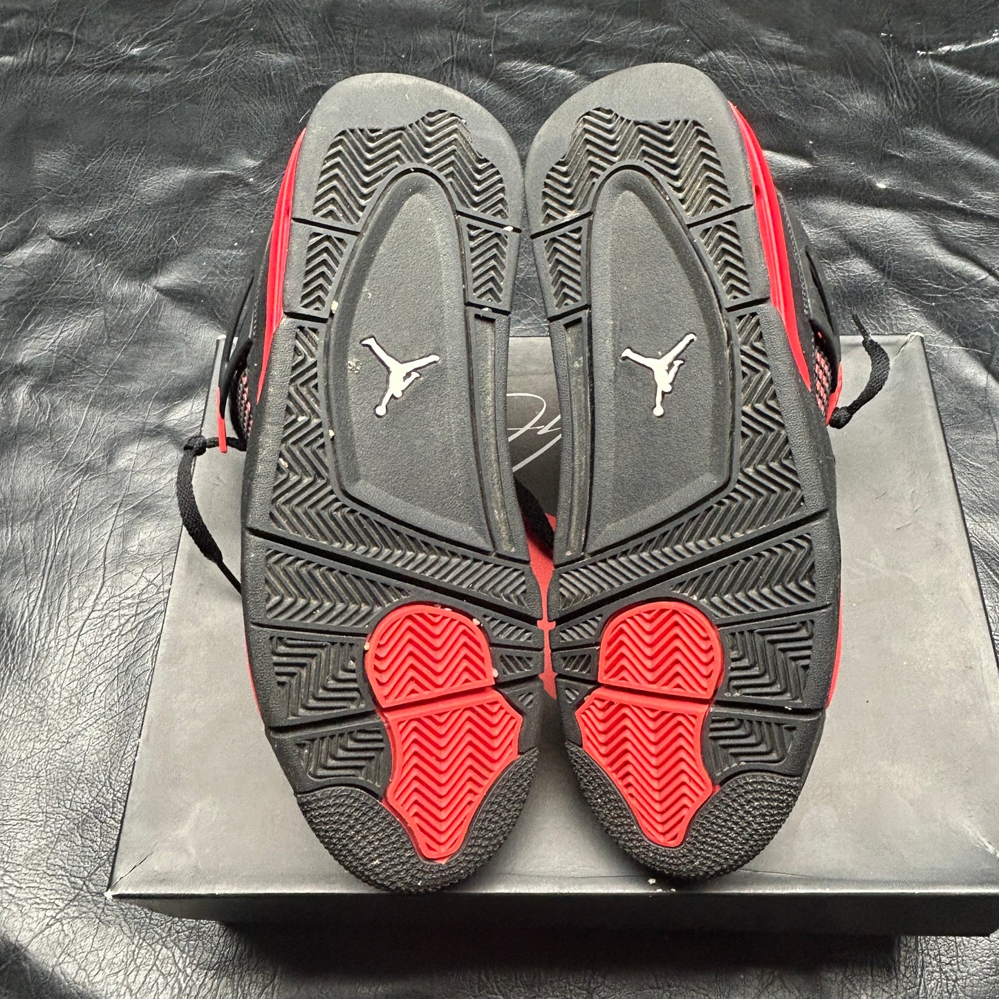 Jordan 4 Retro Red Thunder (Pre-Owned) Size 9.5