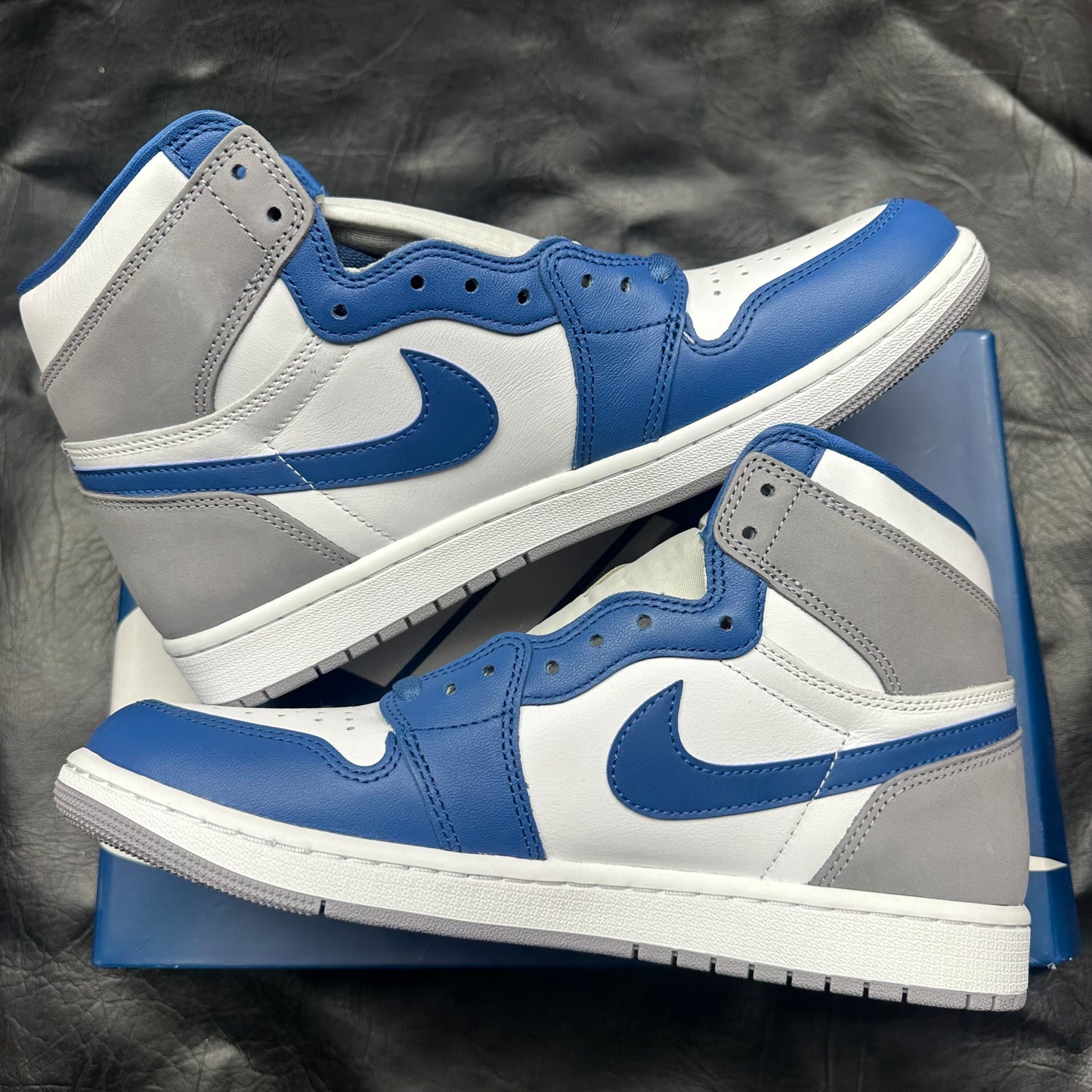 Jordan 1 Retro High True Blue