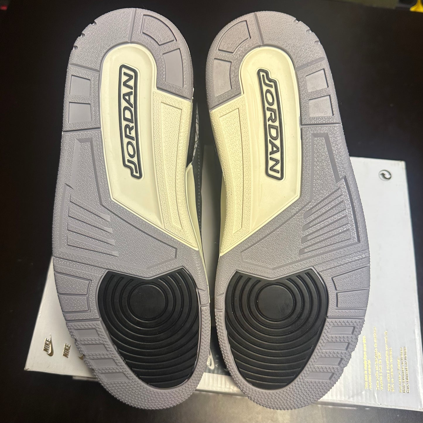 Jordan 3 Retro Off Noir (W) *NO BOX LID*