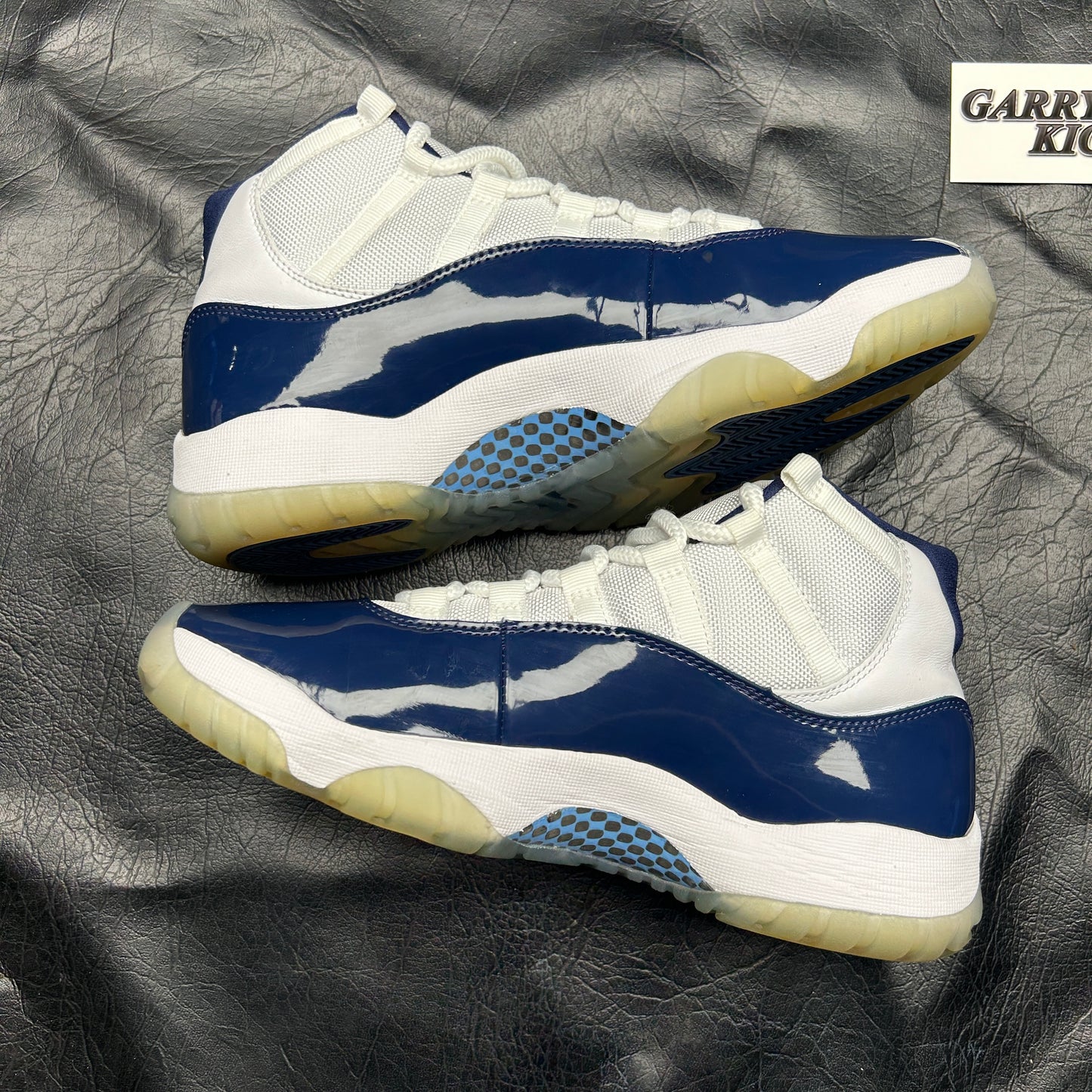 Jordan 11 Retro Win Like 82 (Pre-Owned) Size 9