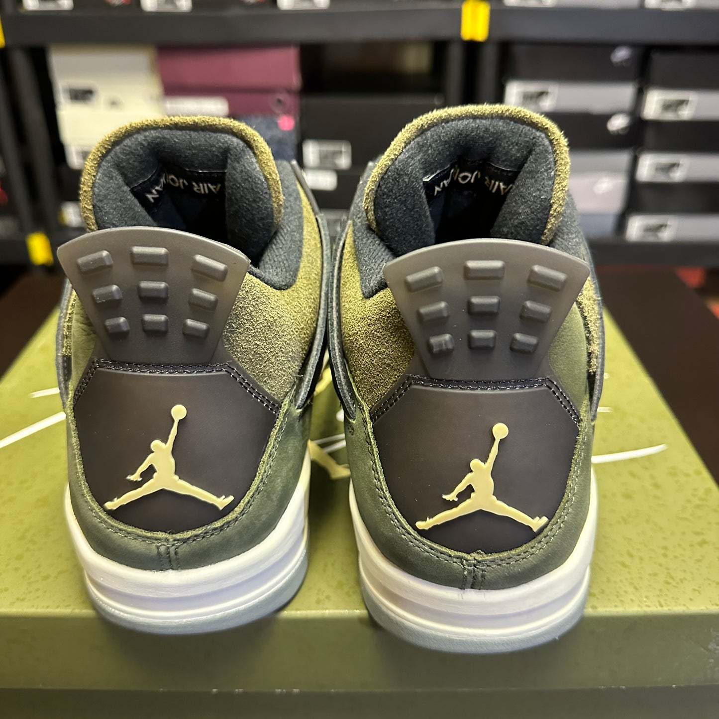 Jordan 4 Retro Craft Medium Olive (Pre-Owned) (13)