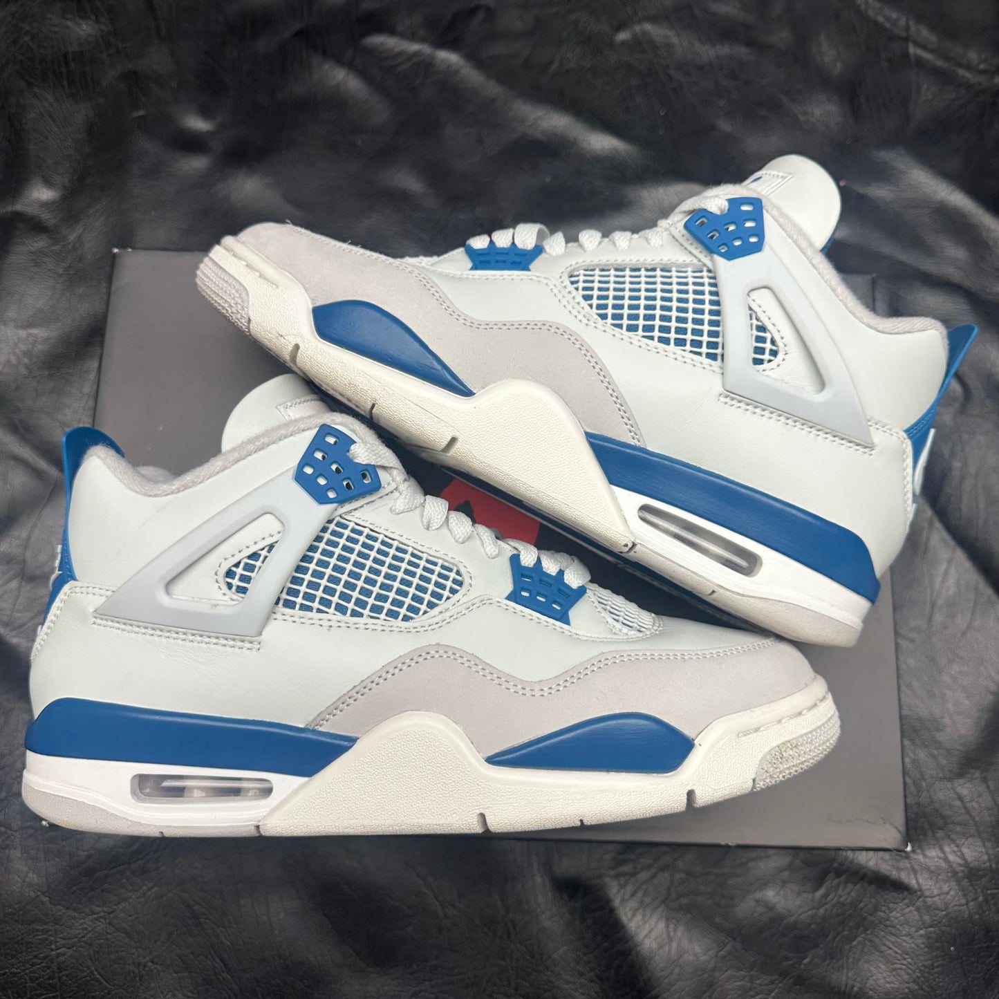 Jordan 4 Retro Military Blue (Pre-Owned) (8.5)