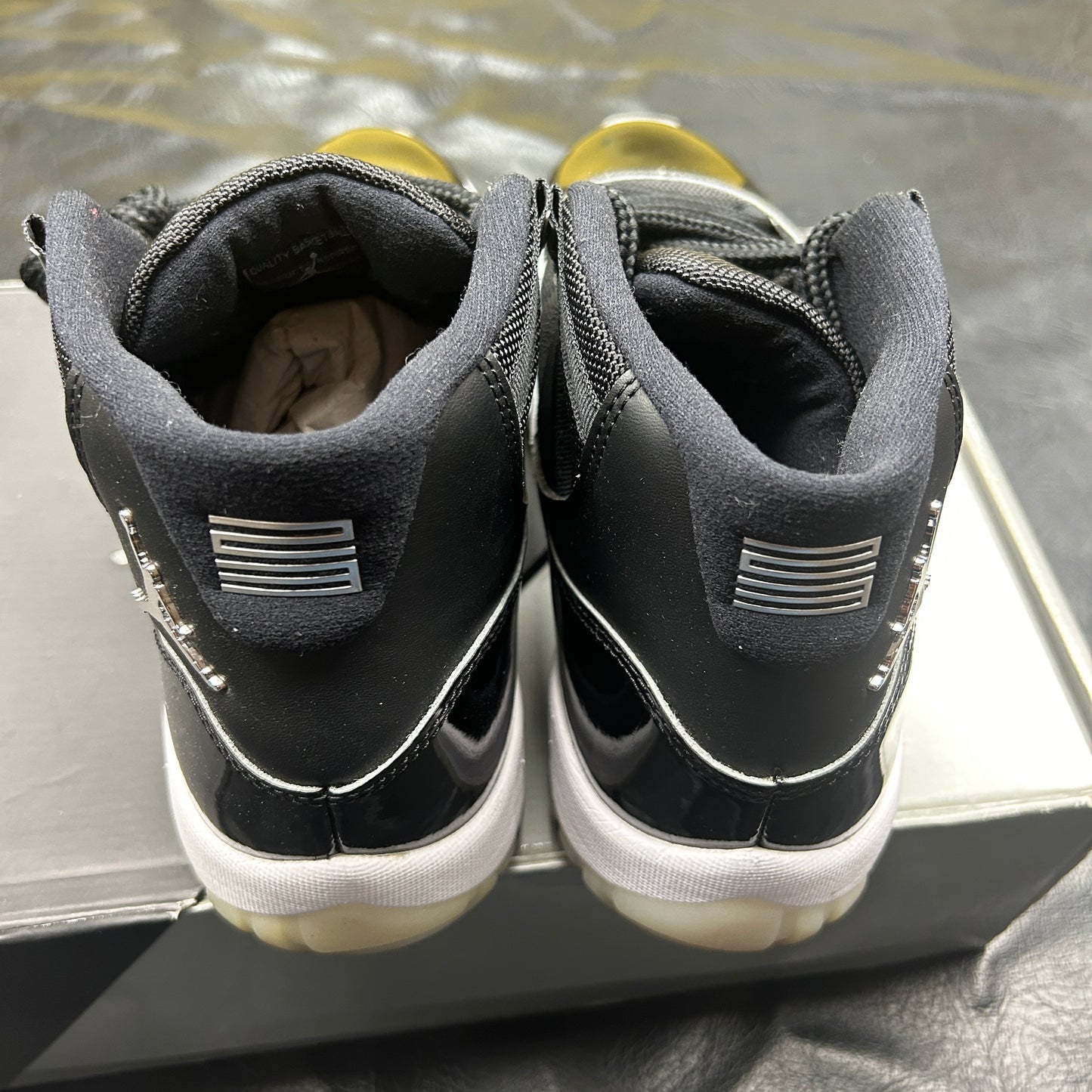 Jordan 11 Retro Jubilee (Pre-Owned) (8.5)