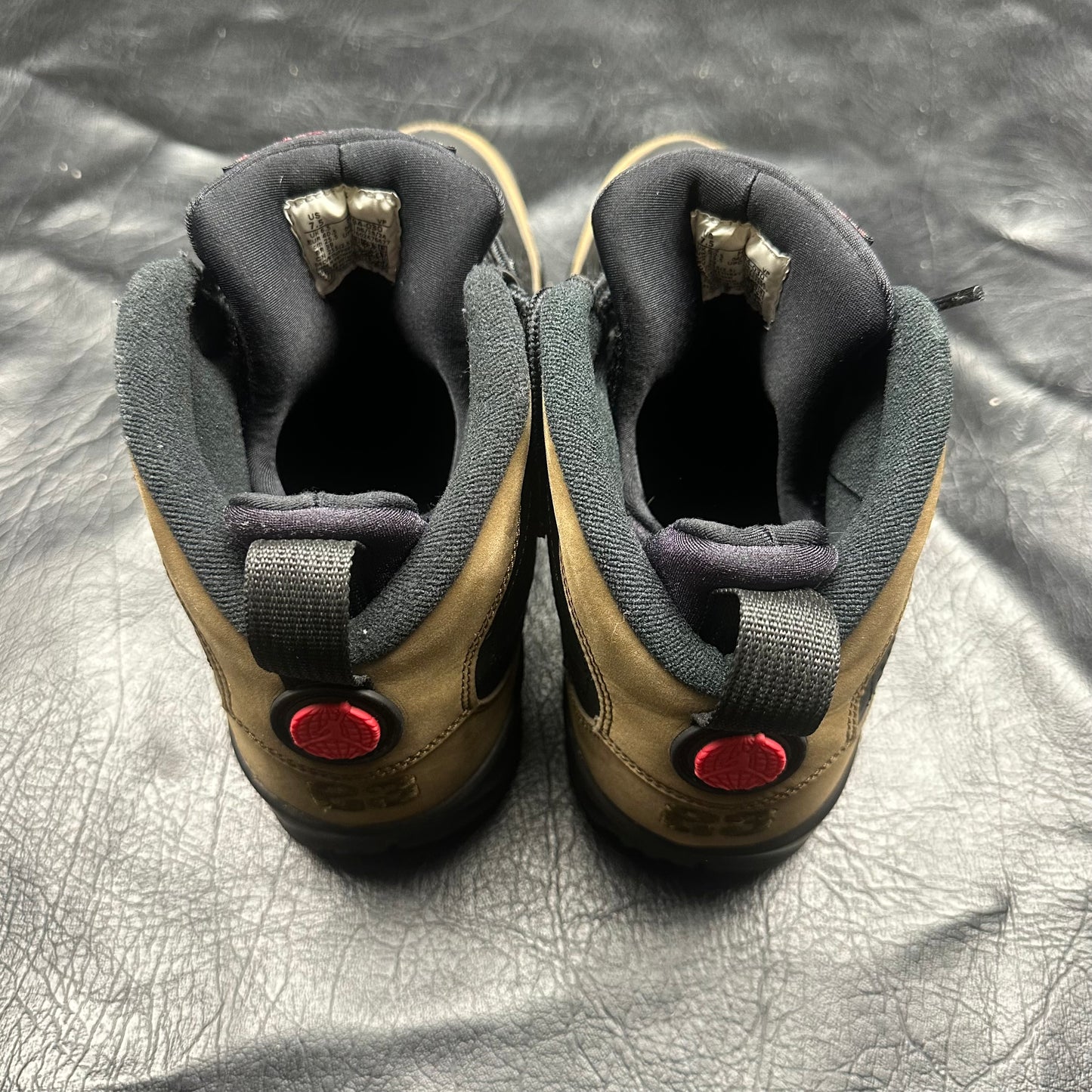 Jordan 9 Retro Olive (Pre-Owned) (7.5) *NO BOX*