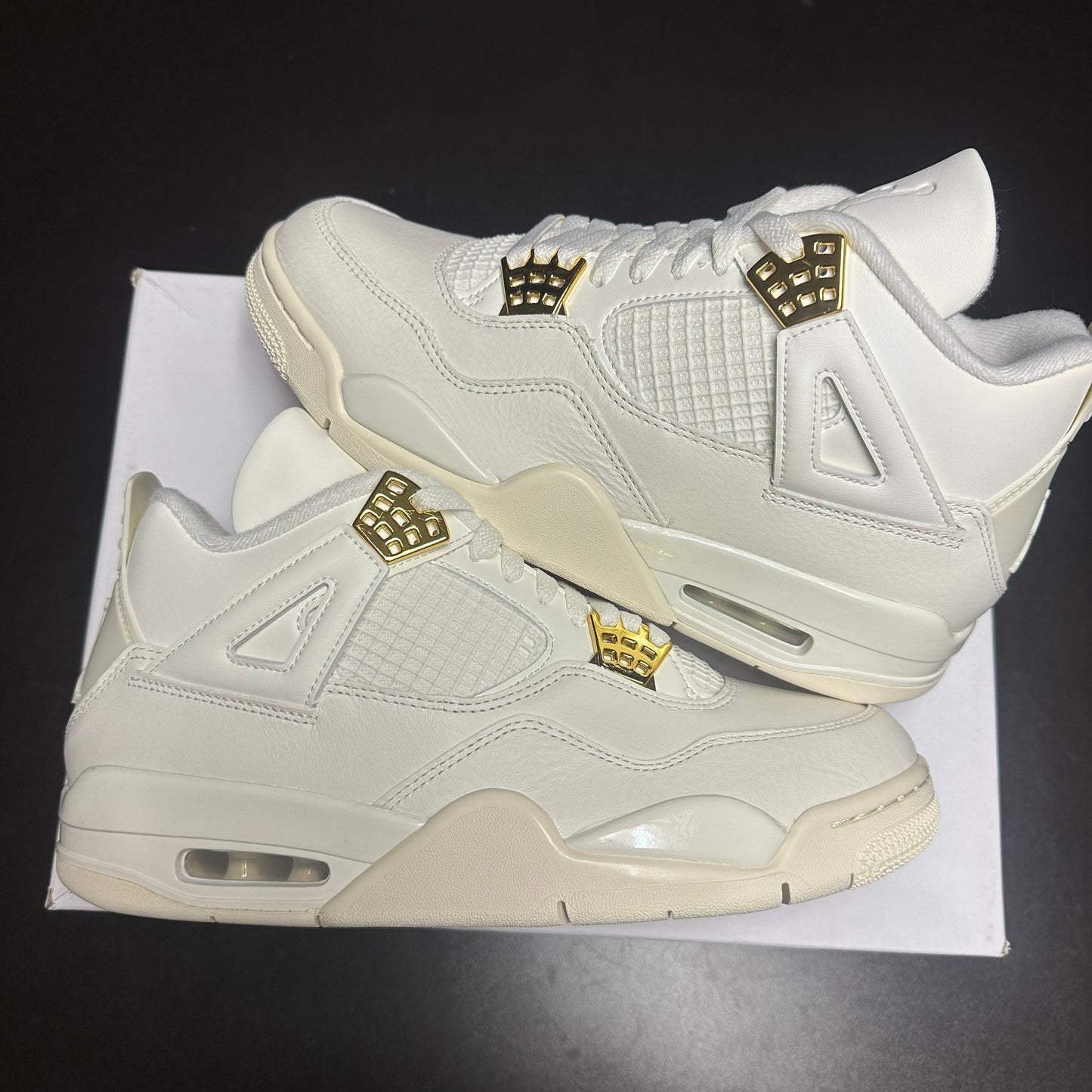 Jordan 4 Retro Metallic Gold (W)