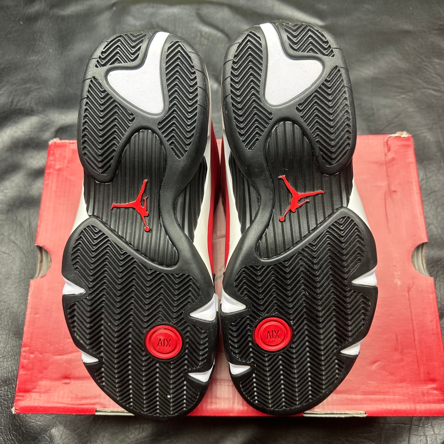 Jordan 14 Retro Toro Bravo