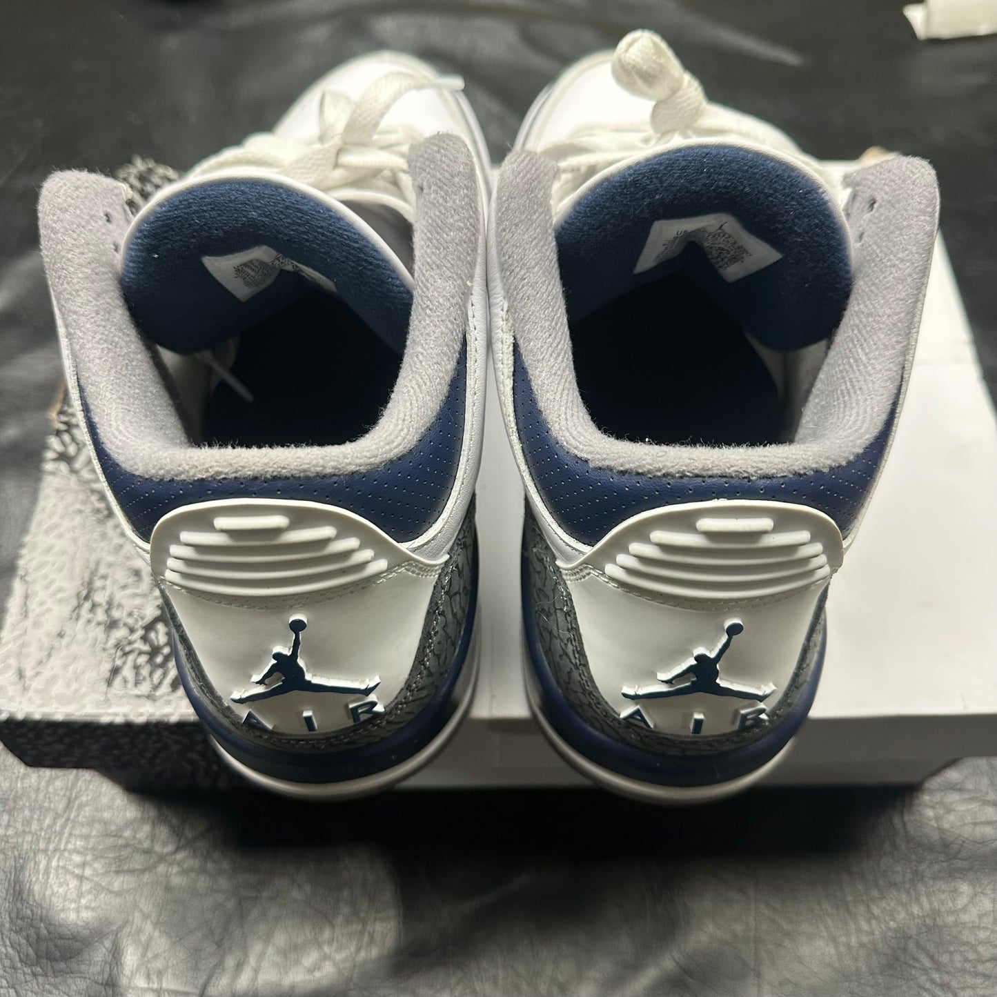 Jordan 3 Retro Midnight Navy (Pre-Owned) (9.5)