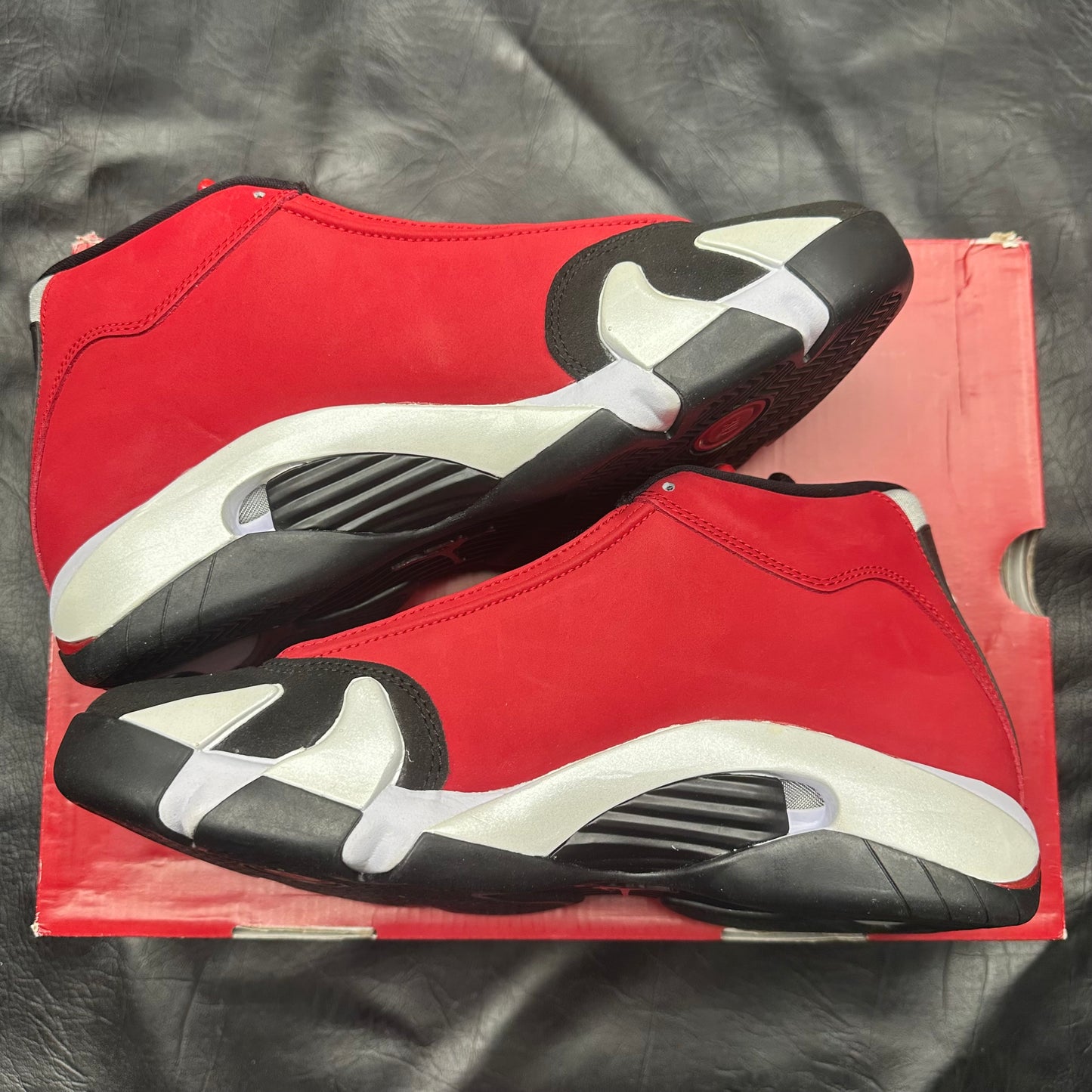 Jordan 14 Retro Toro Bravo