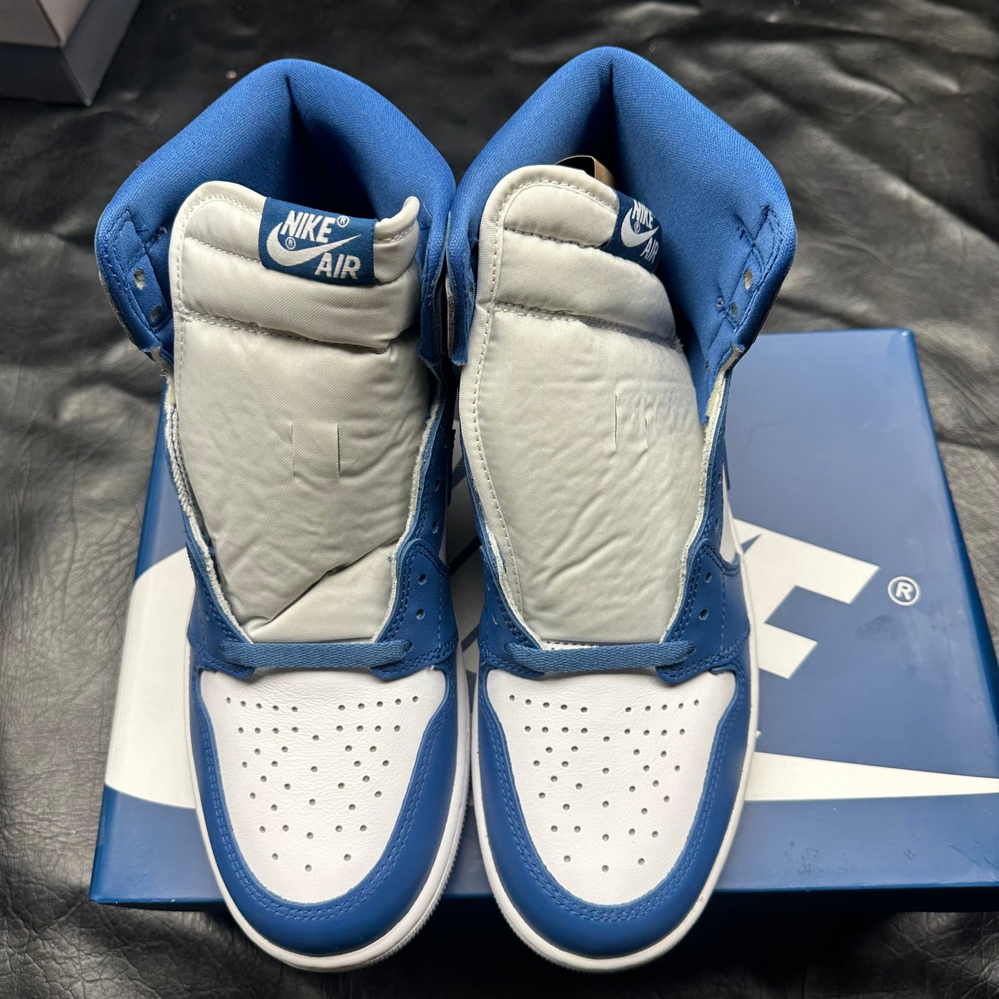 Jordan 1 Retro High True Blue