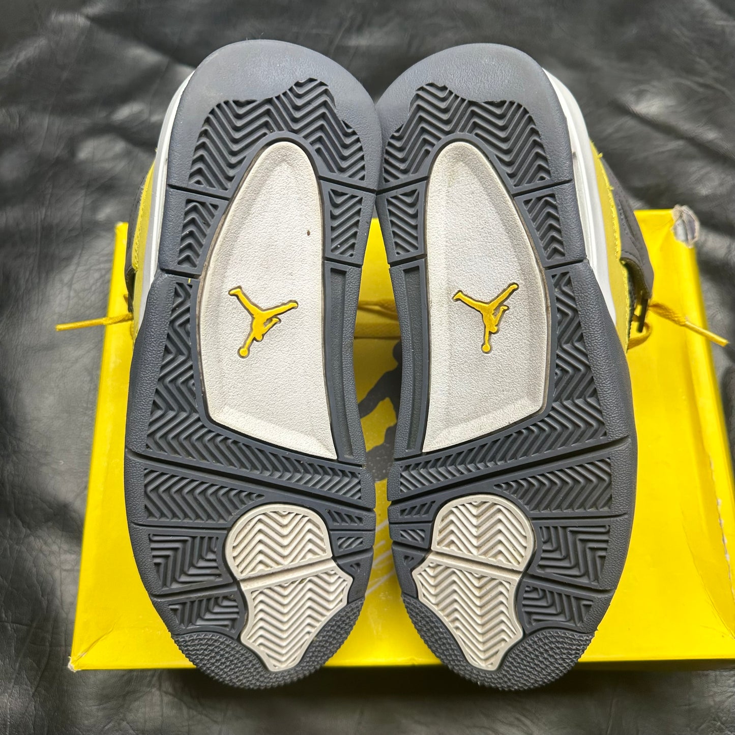 Jordan 4 Retro Lightning (GS) (Pre-Owned) (5.5)