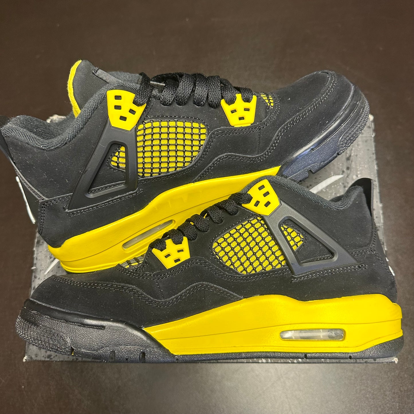 Jordan 4 Retro Thunder (GS) (Pre-Owned) (7)
