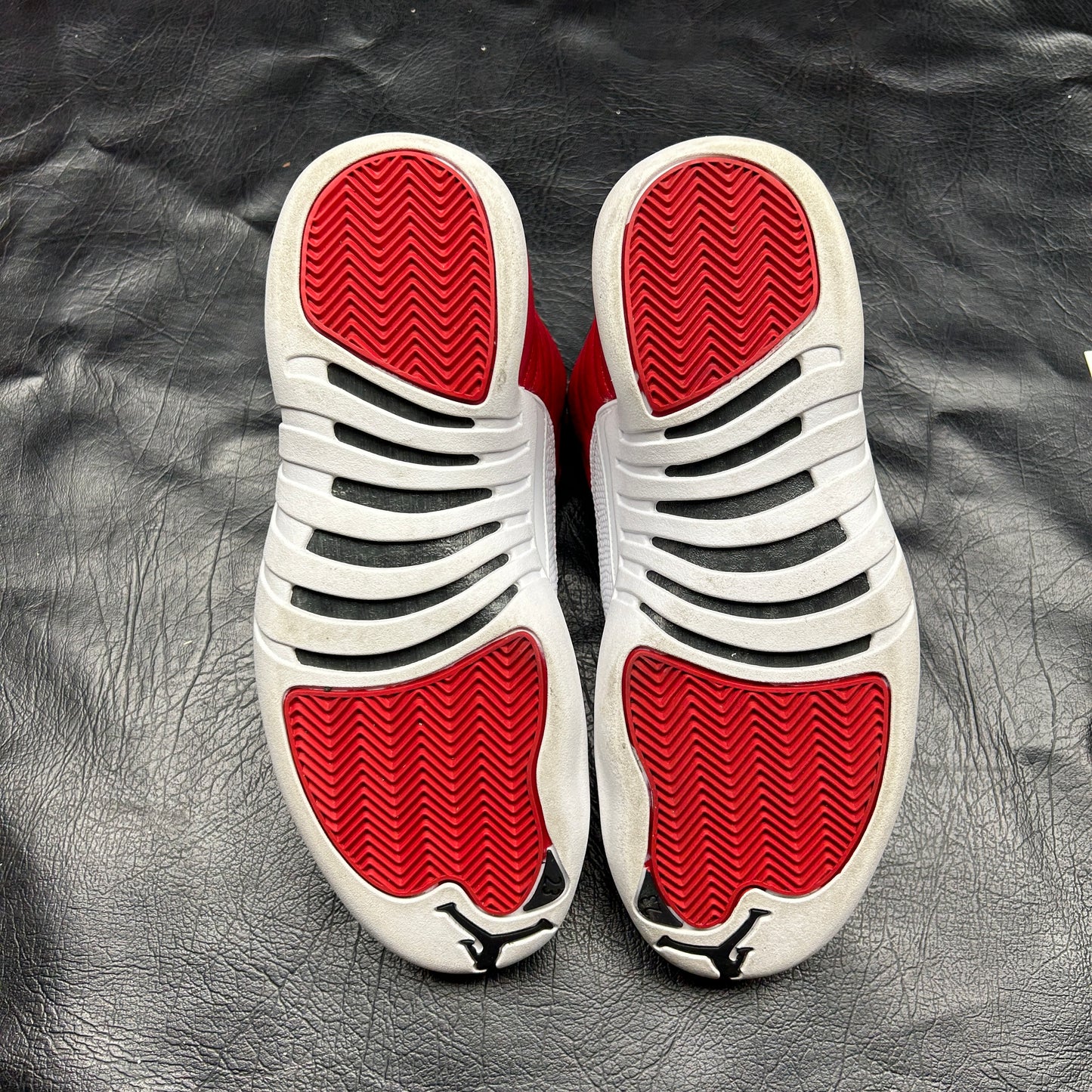 Jordan 12 Retro Gym Red (Pre-Owned) Size 8.5