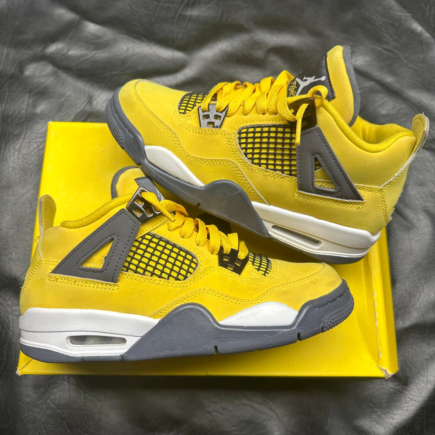 Jordan 4 Retro Lightning (GS) (Pre-Owned) (5.5)