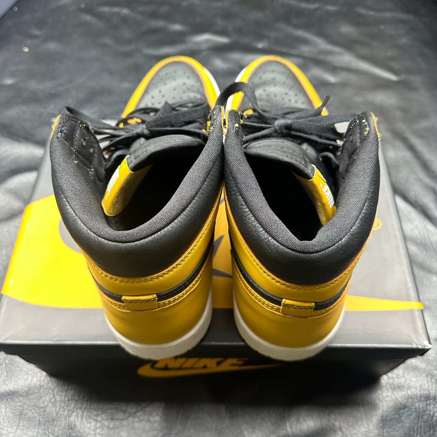 Jordan 1 Retro Pollen (Pre-Owned) (10.5)