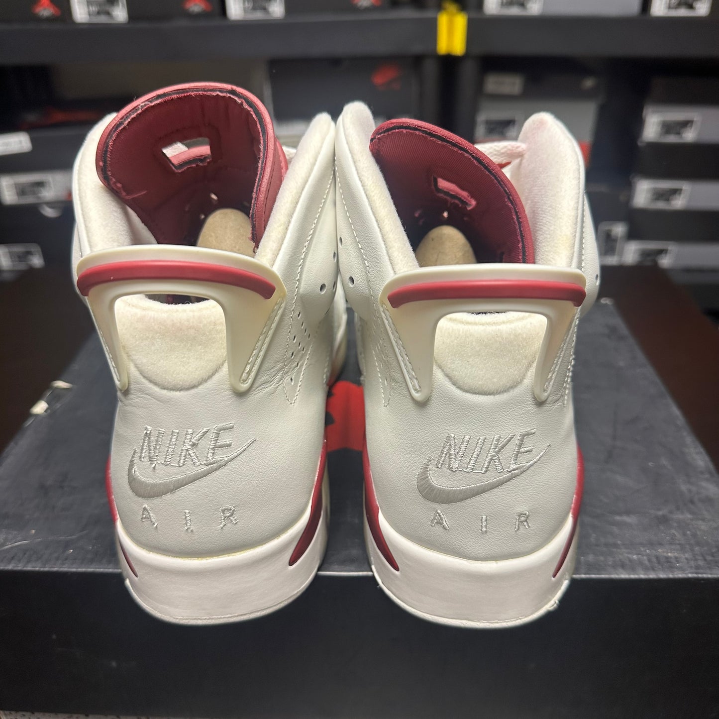 Jordan 6 Retro Maroon (Pre-Owned) (10.5)
