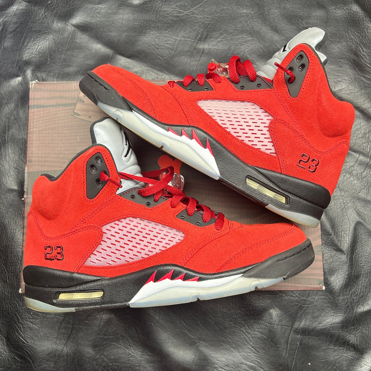 Jordan 5 Retro Raging Bulls (Pre-Owned) Size 12