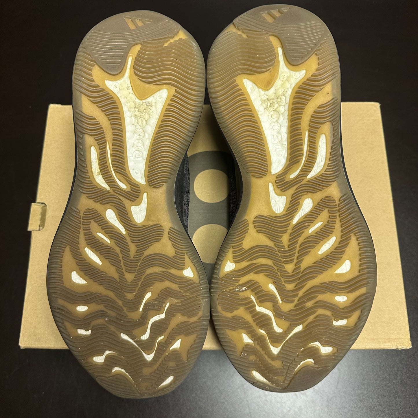 Yeezy 380 Onyx (Pre-Owned) (13)