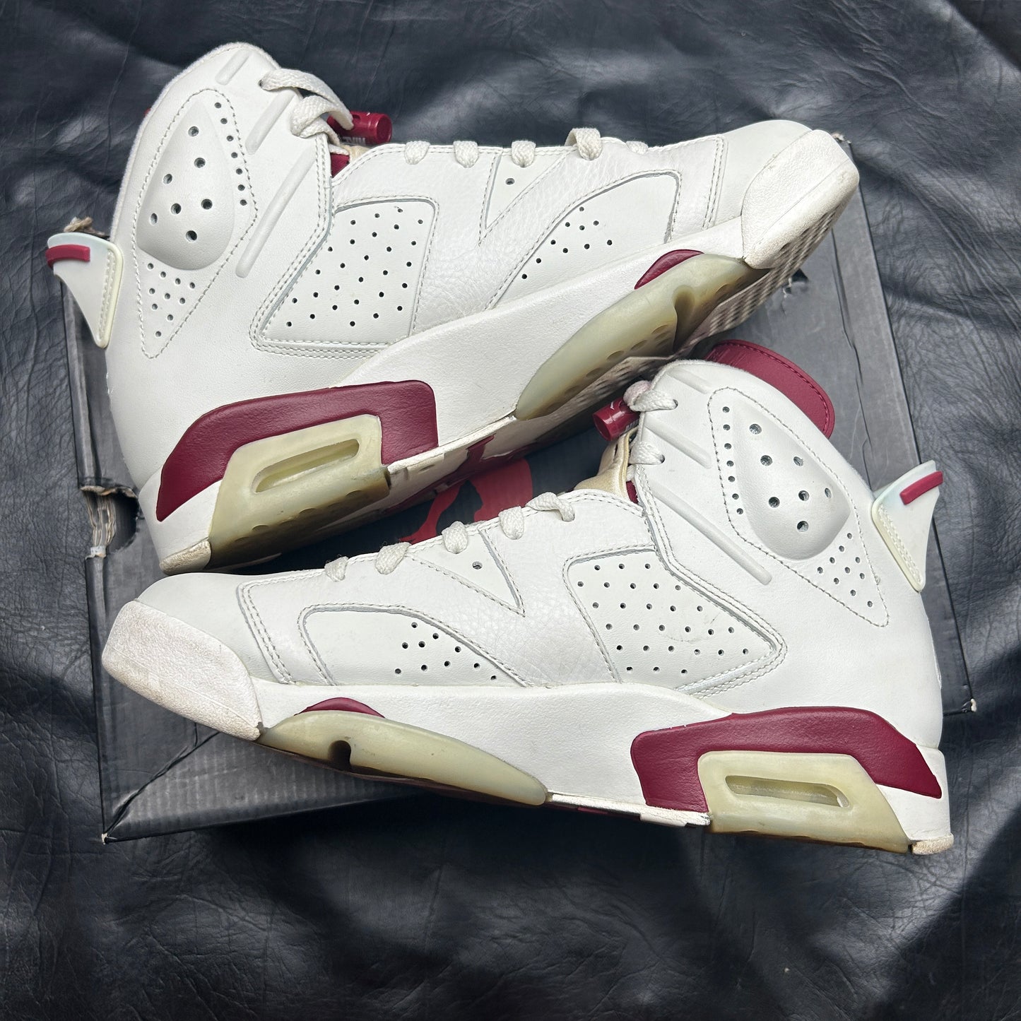 Jordan 6 Retro Maroon (Pre-Owned) Size 9.5