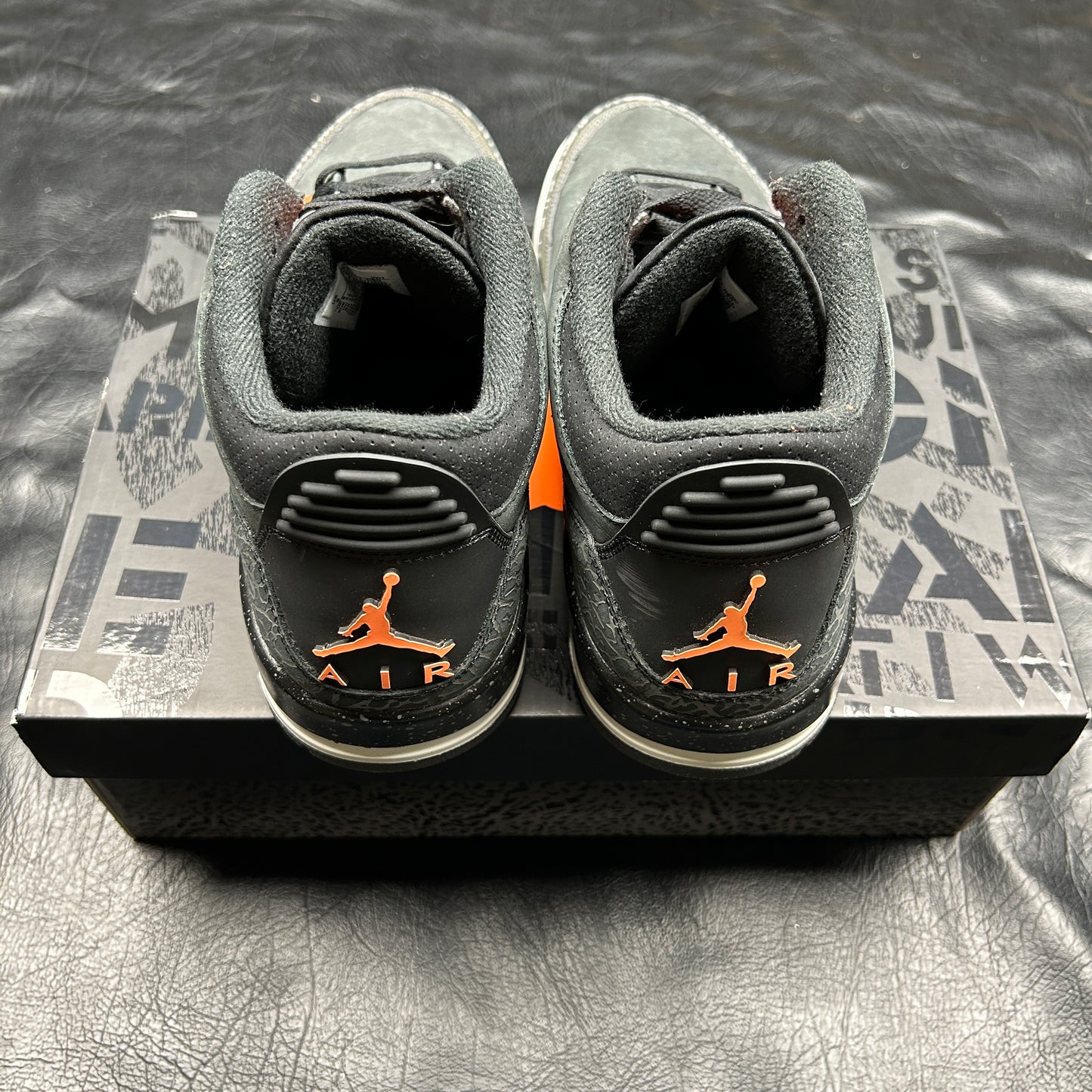 Jordan 3 Retro Fear (Pre-Owned) Size 9