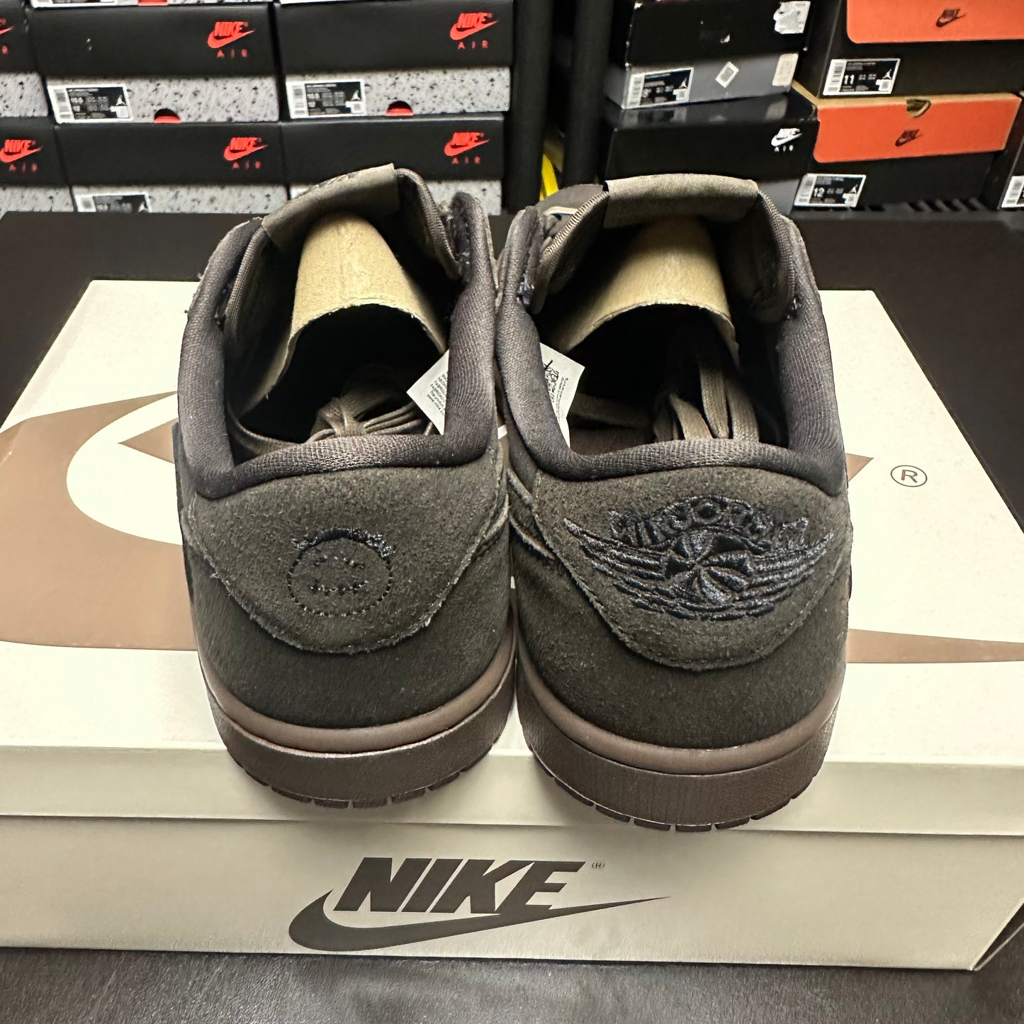 Jordan 1 Retro Low Travis Scott Velvet Brown
