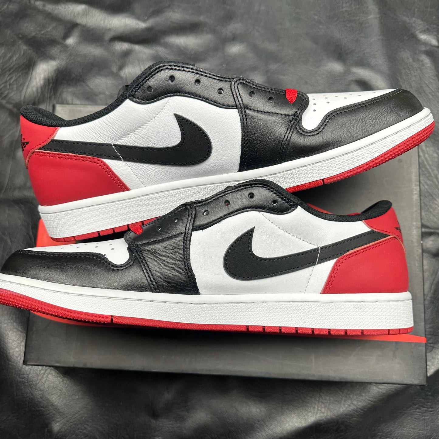 Jordan 1 Low Black Toe