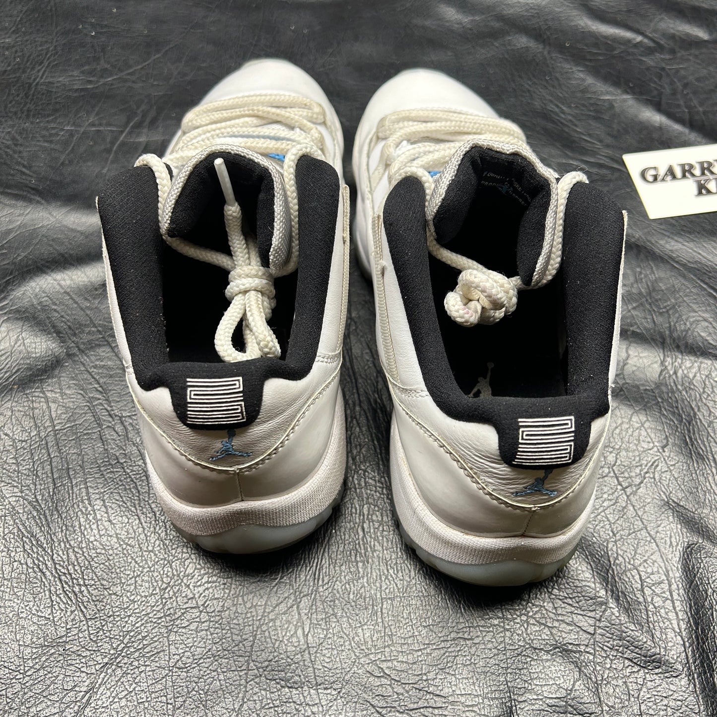 Jordan 11 Retro Low Legend Blue (Pre-Owned) Size 9