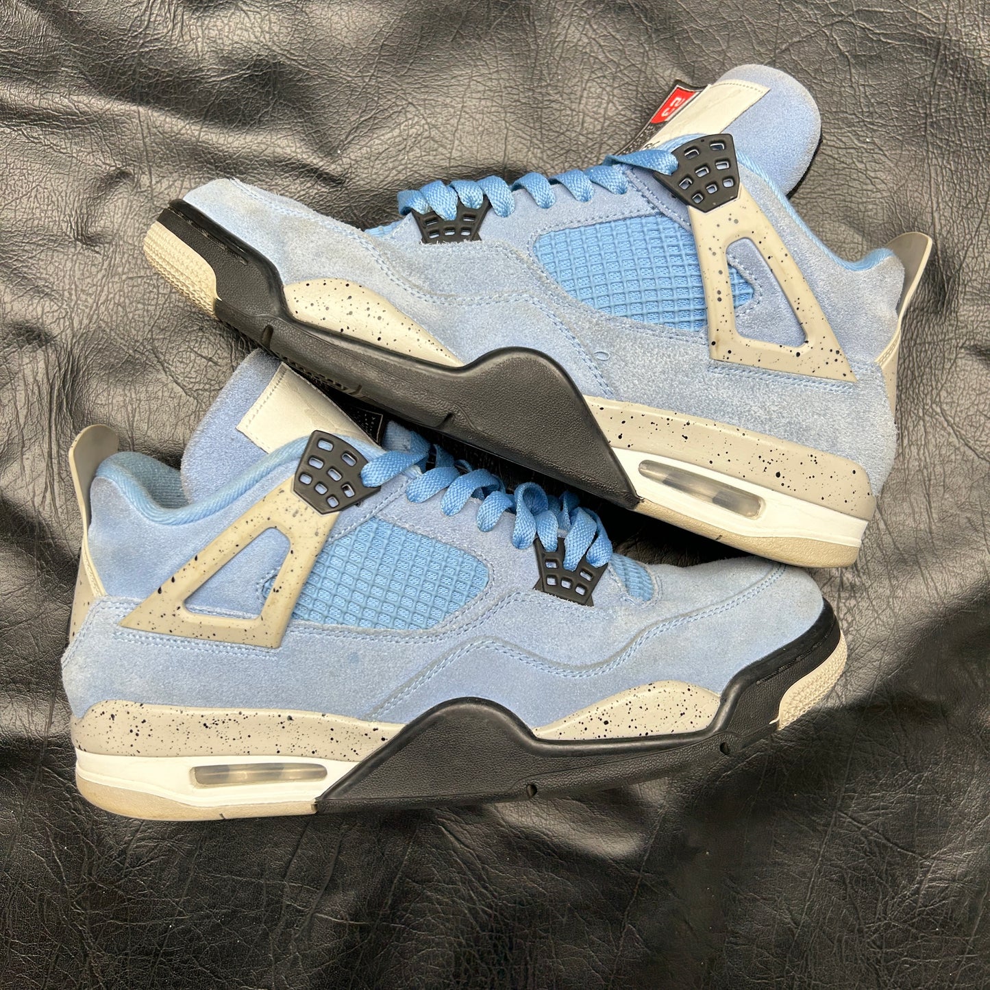 Jordan 4 Retro University Blue (Pre-Owned) Size 10.5