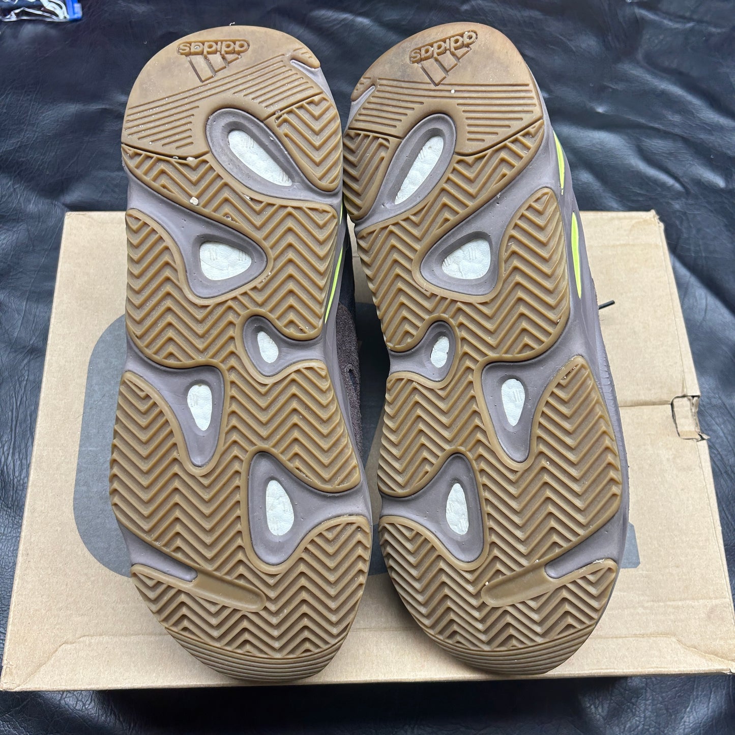 Yeezy 700 Mauve (Pre-Owned) (13)