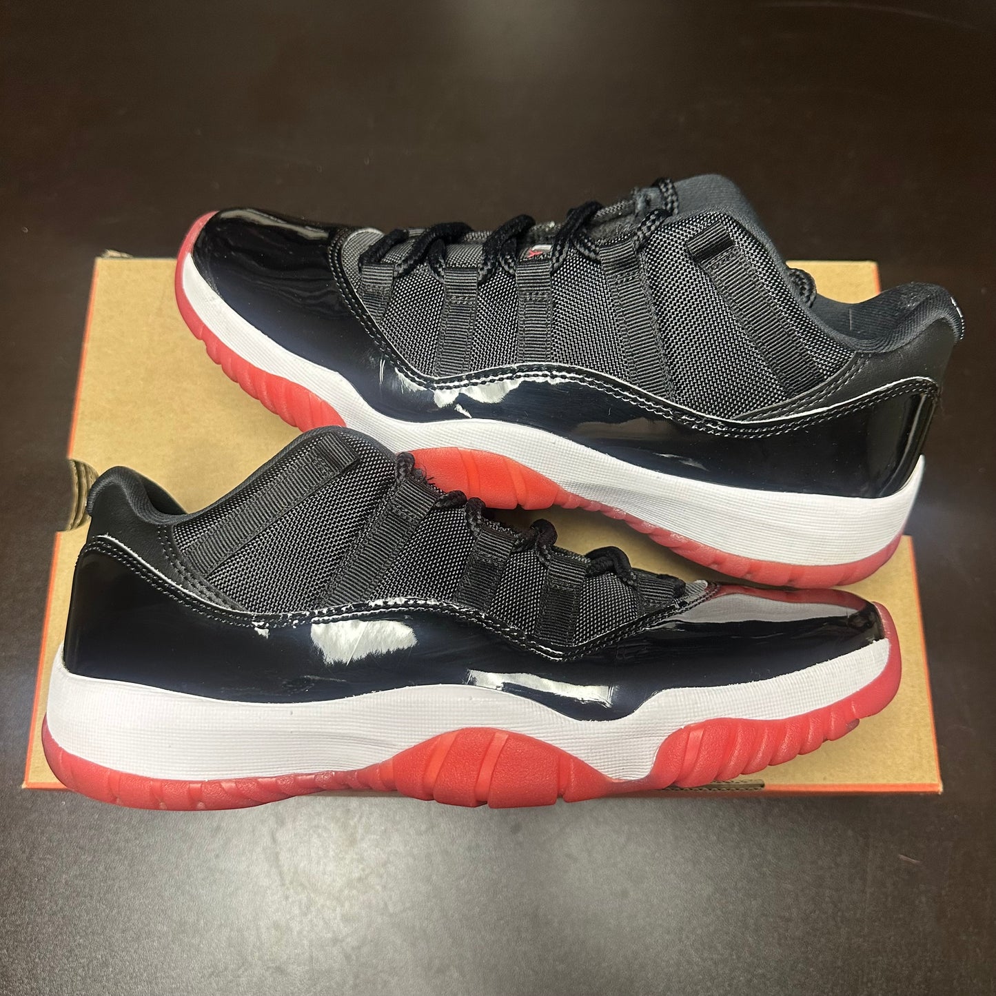 Jordan 11 Retro Low Bred (Pre-Owned) (9.5)