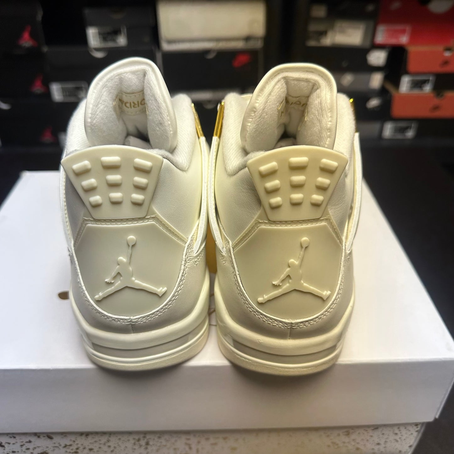 Jordan 4 Retro Metallic Gold (W)