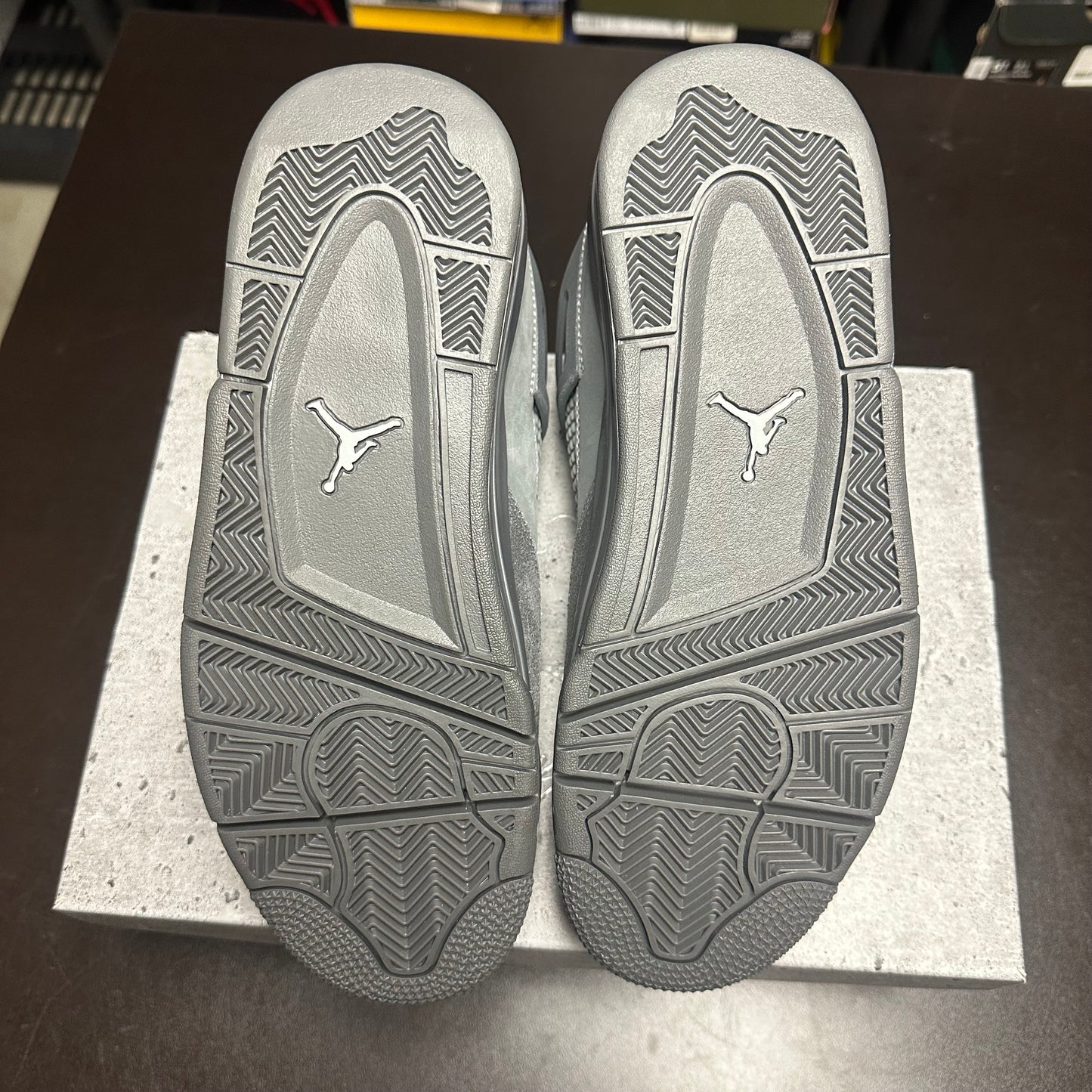 Jordan 4 Retro Wet Cement