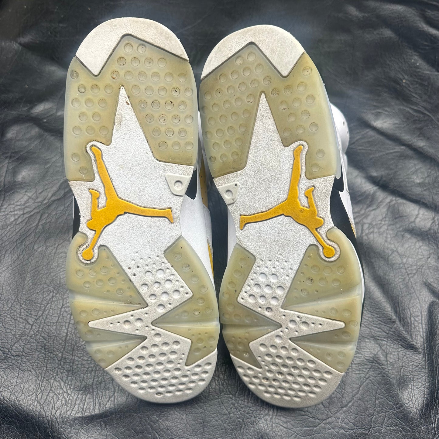 Jordan 6 Retro Yellow Ochre (Pre-Owned) (12) *NO BOX*