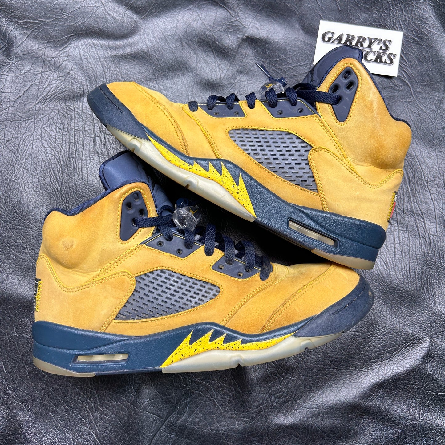 Jordan 5 Retro Michigan (Pre-Owned)
