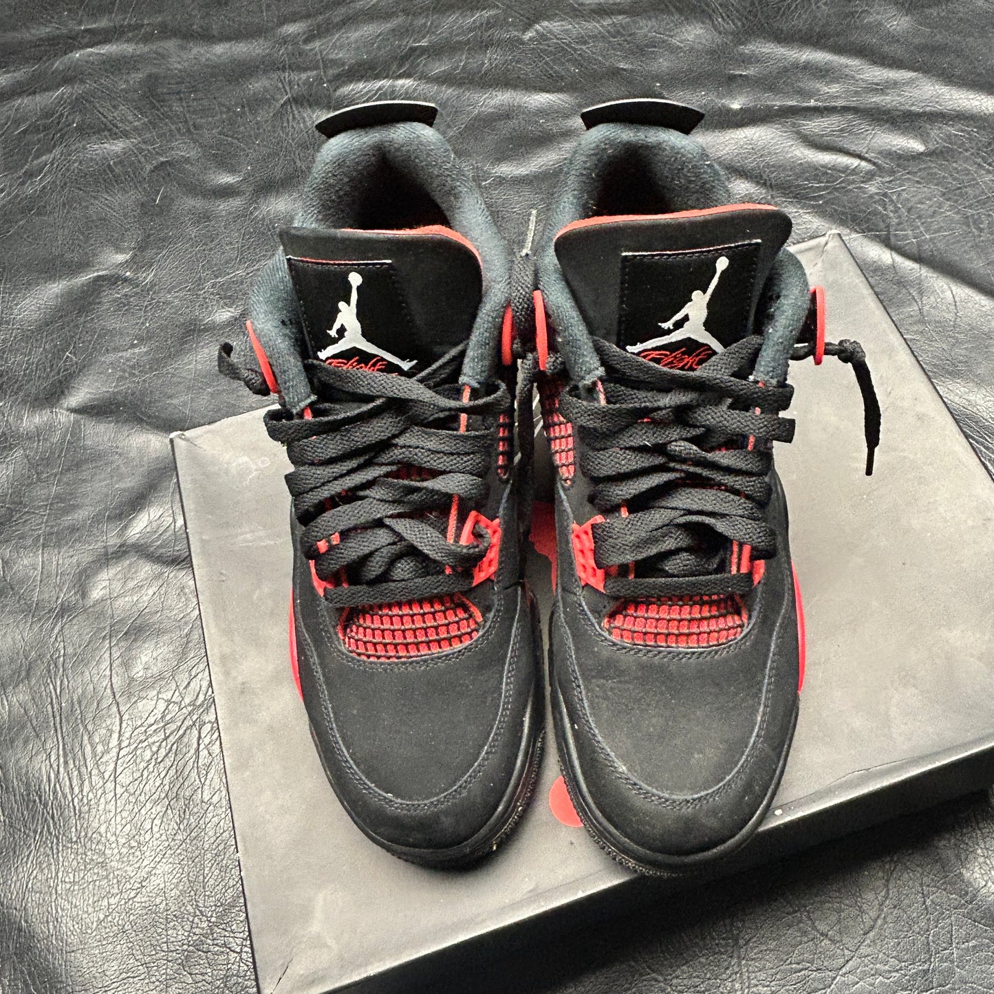 Jordan 4 Retro Red Thunder (Pre-Owned) Size 9.5