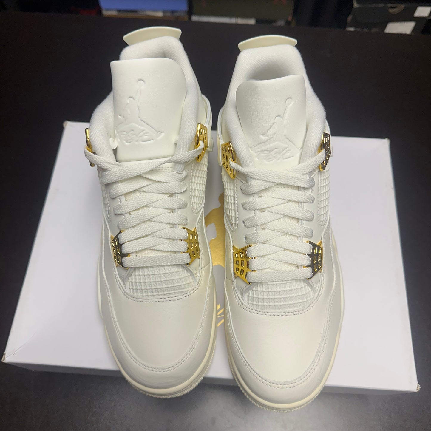 Jordan 4 Retro Metallic Gold (W)