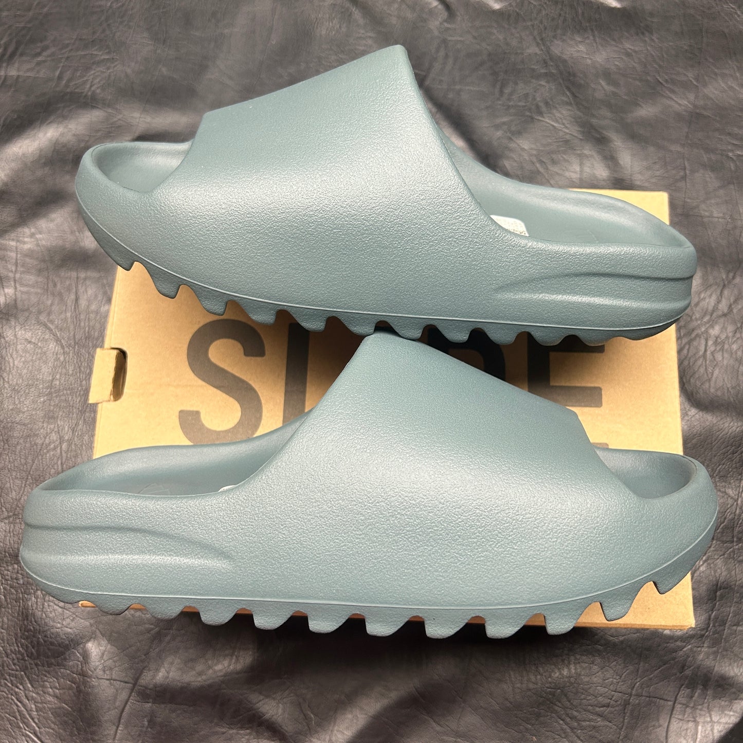 Yeezy Slide Slate Marine