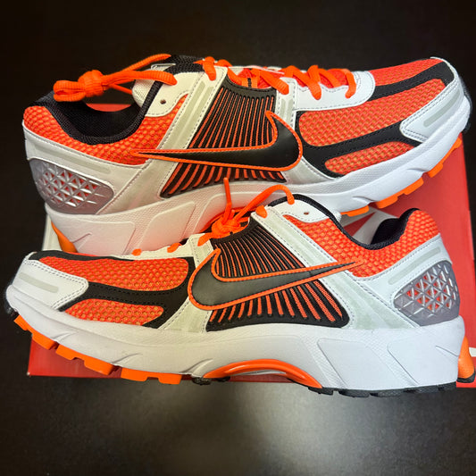 Nike Zoom Vomero 5 Total Orange