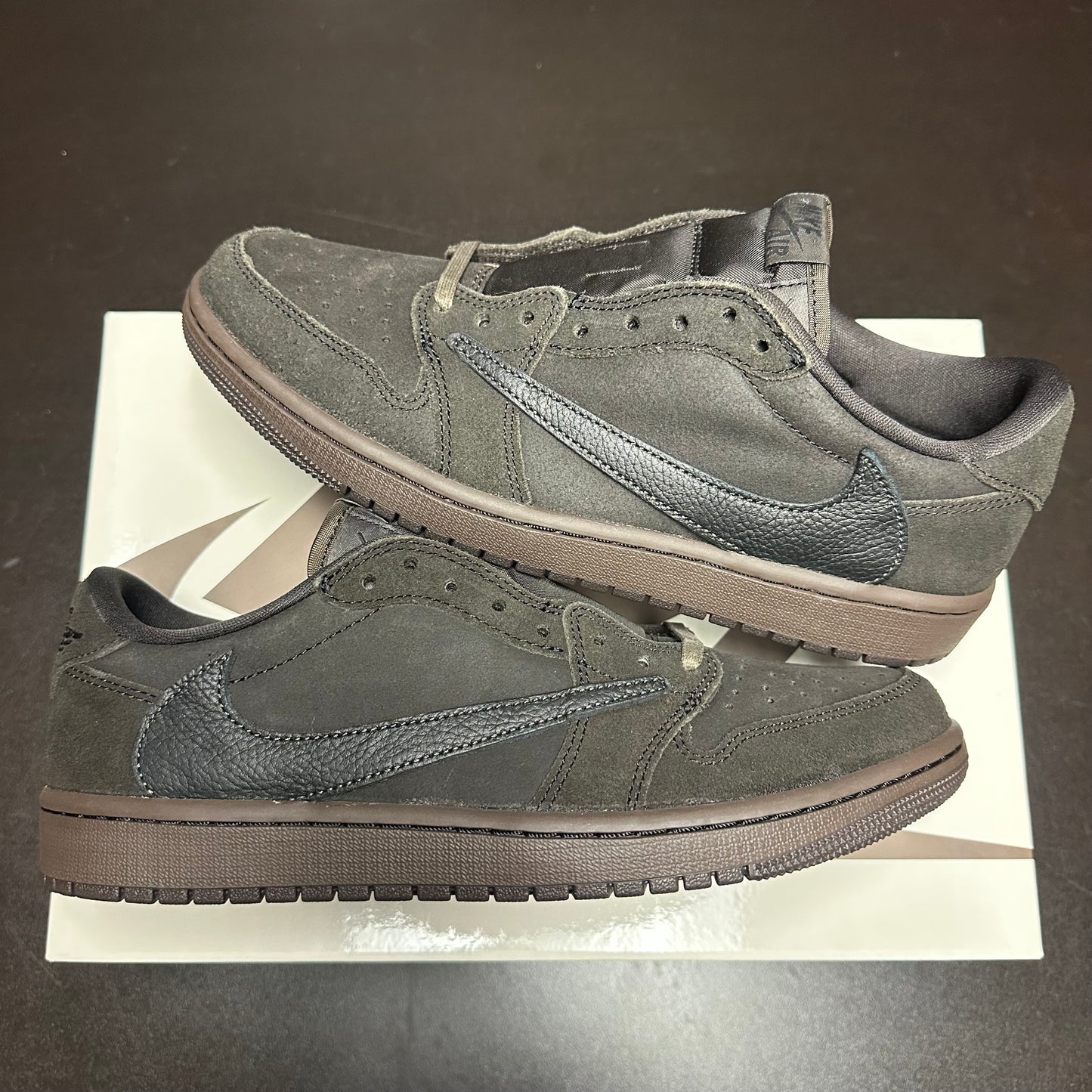 Jordan 1 Retro Low Travis Scott Velvet Brown