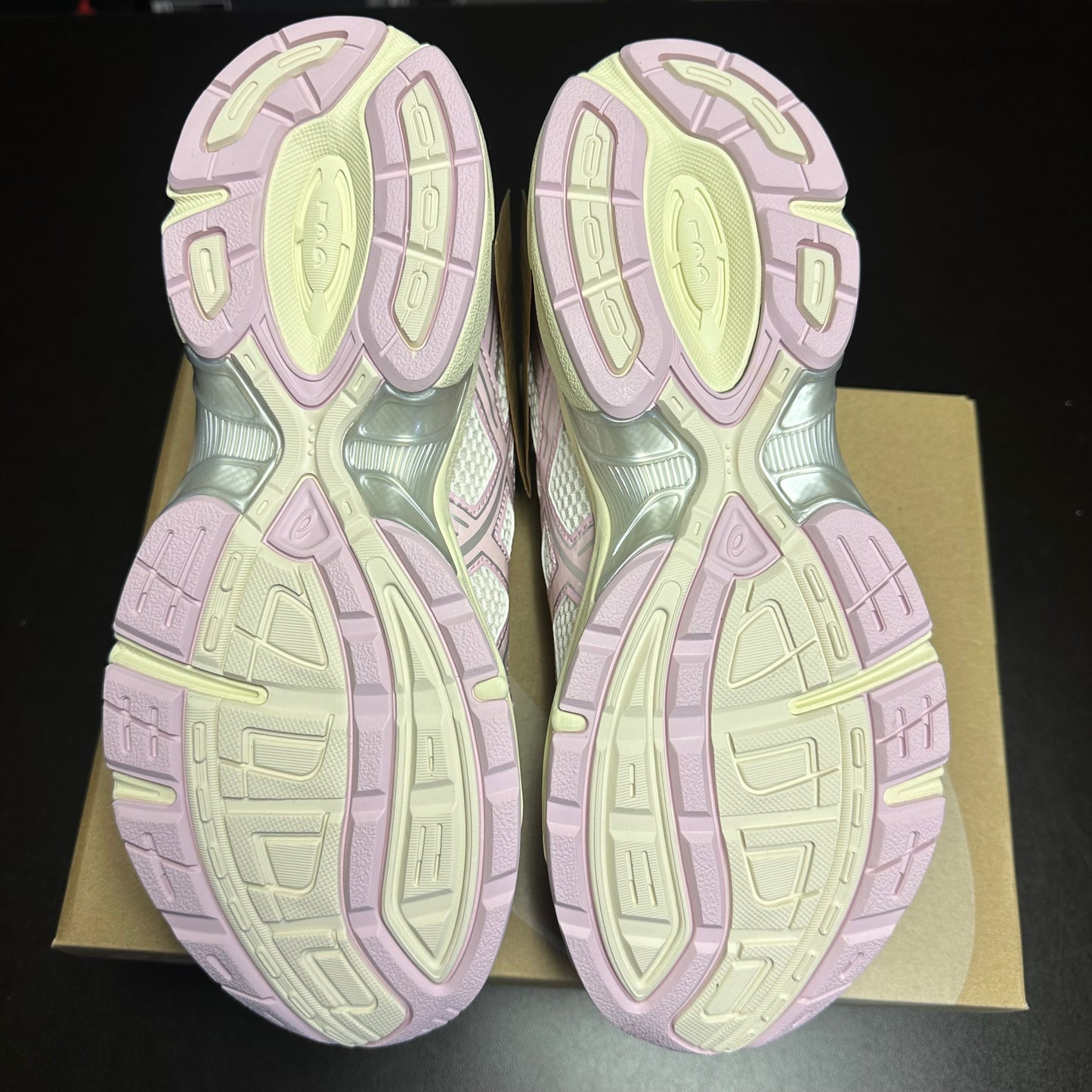 ASICS GEL-1130 Cream Barely Rose