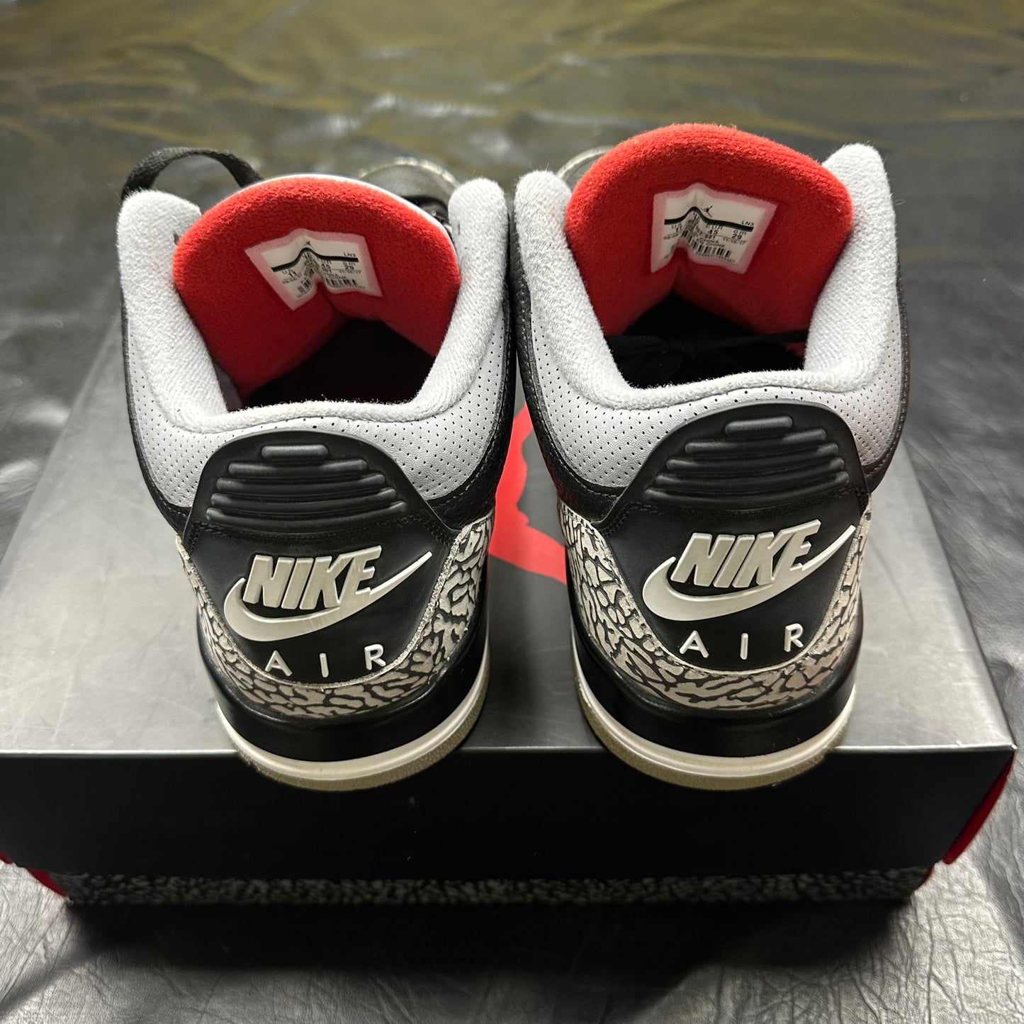 Jordan 3 Retro Black Cement (Pre-Owned) (11)