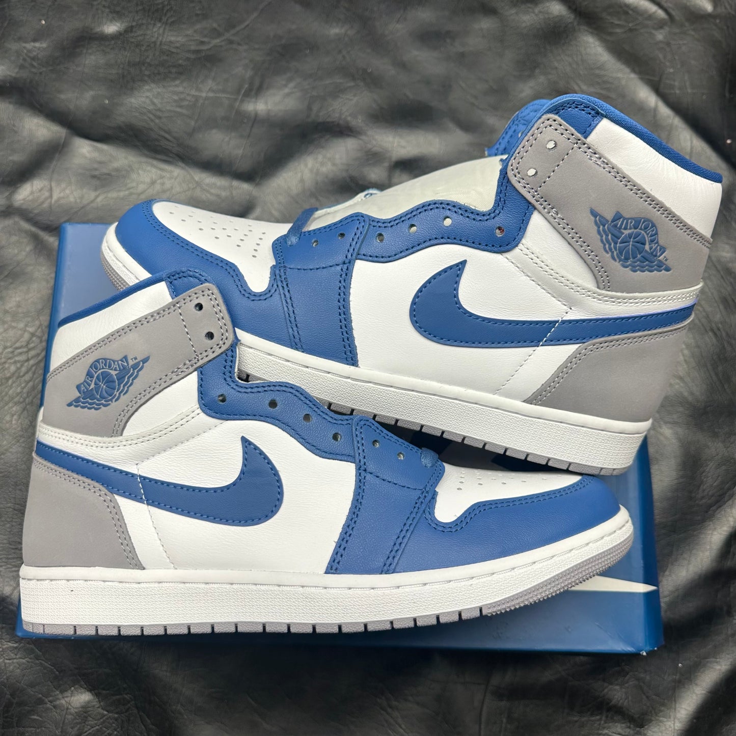 Jordan 1 Retro High True Blue