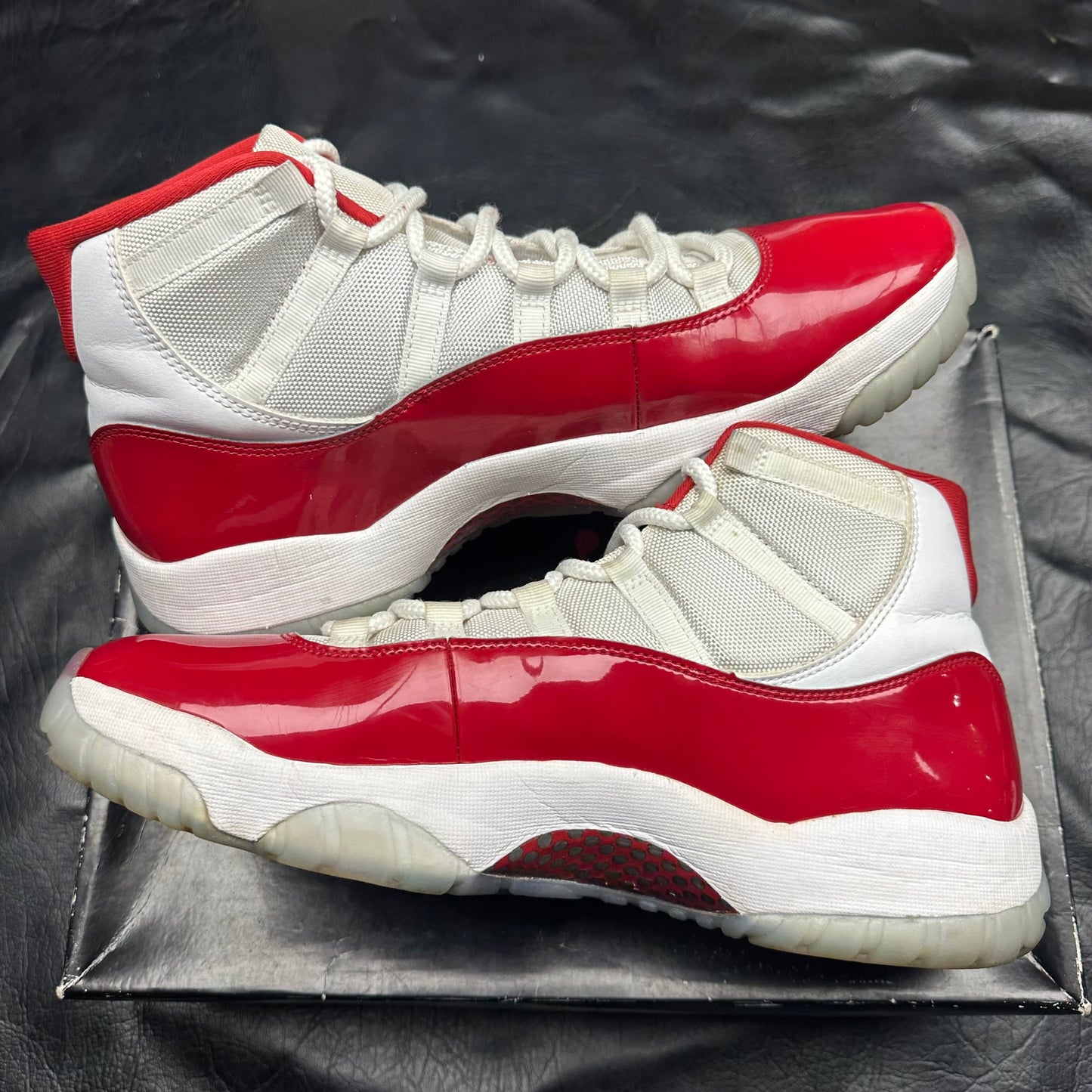 Jordan 11 Retro Cherry (Pre-Owned) (13)