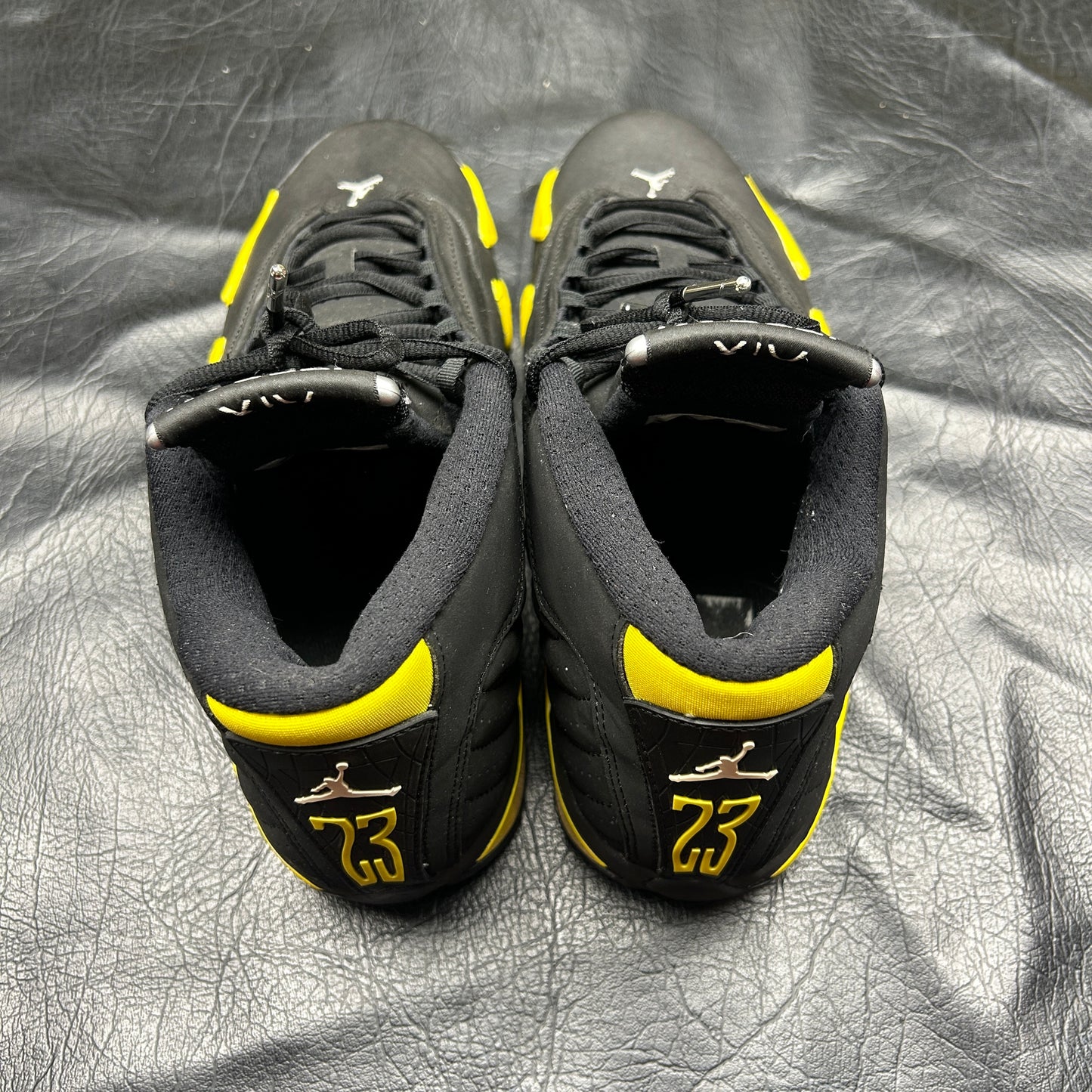 Jordan 14 Retro Thunder (Pre-Owned) Size 9