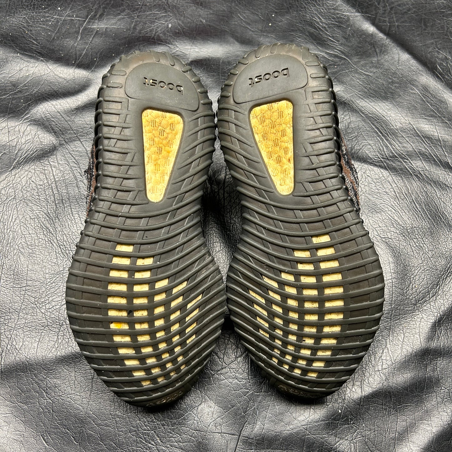 Yeezy Boost 350 V2 MX Rock (Pre-Owned) Size 9