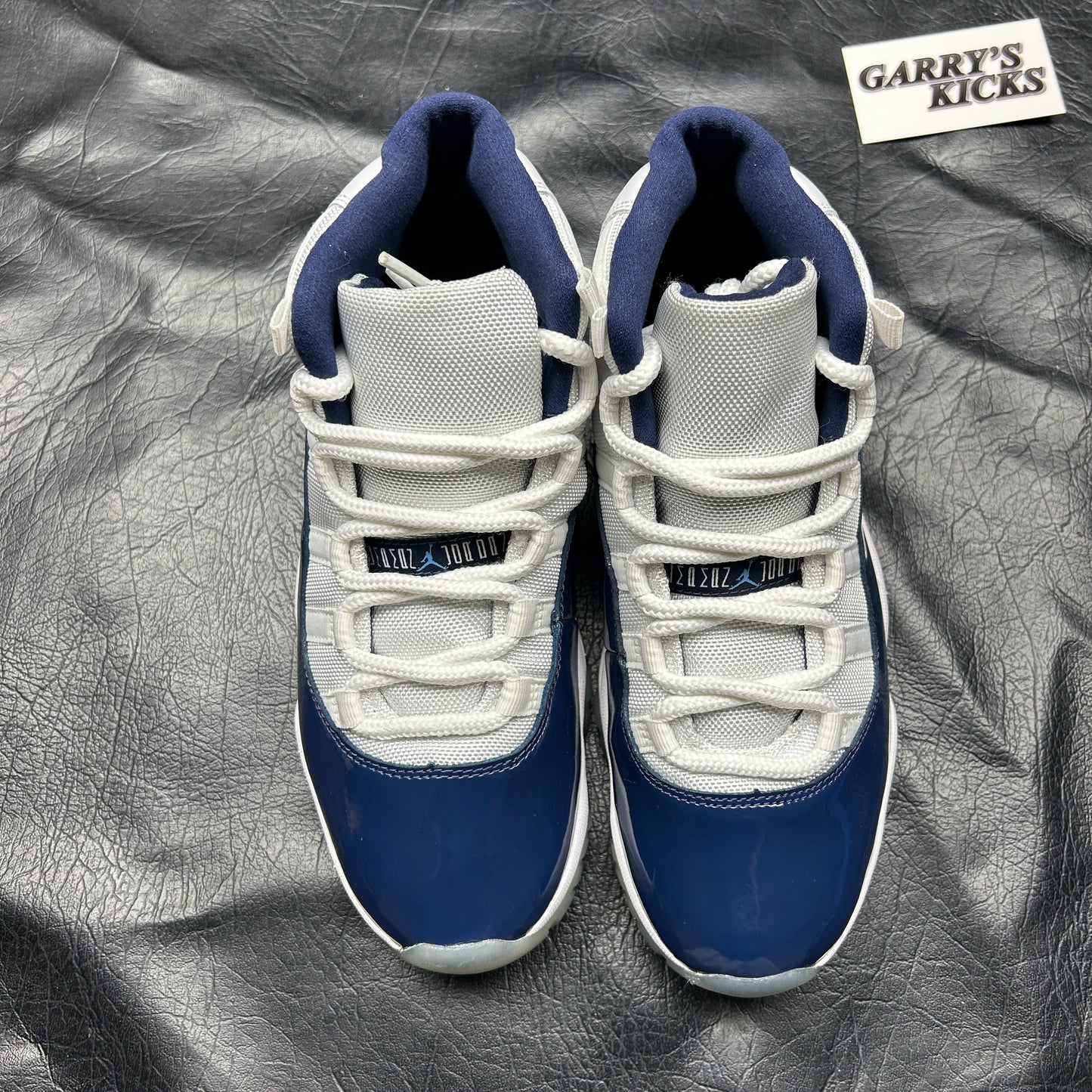 Jordan 11 Retro Win Like 82 (Pre-Owned) Size 9