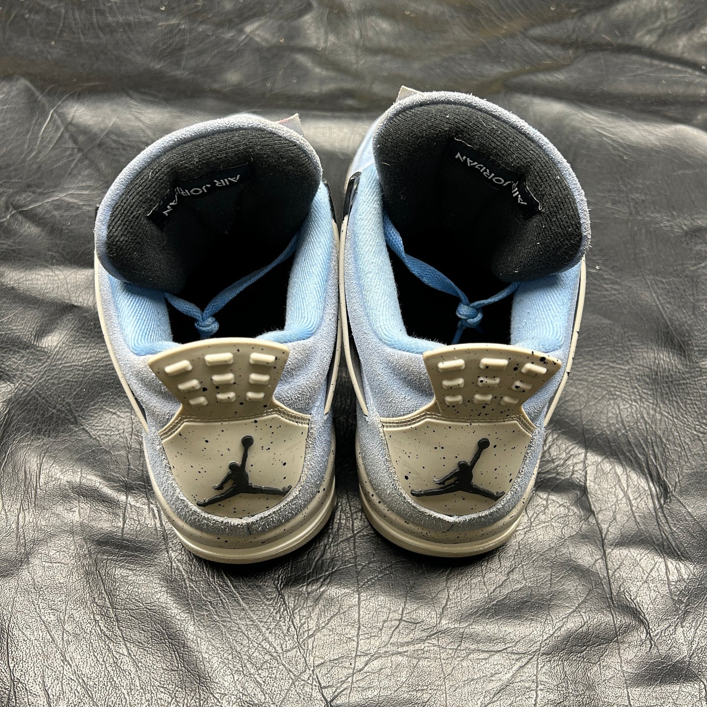 Jordan 4 Retro University Blue (Pre-Owned) Size 10.5