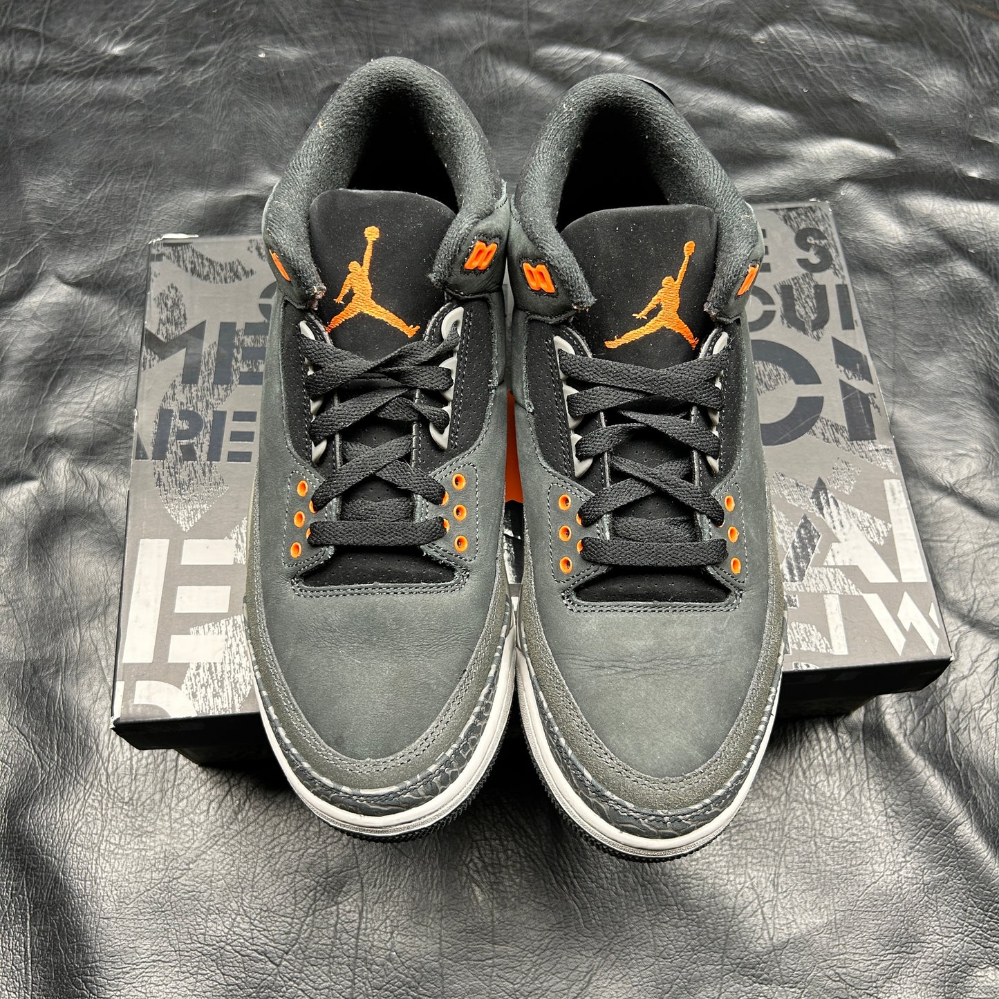 Jordan 3 Retro Fear (Pre-Owned) Size 9