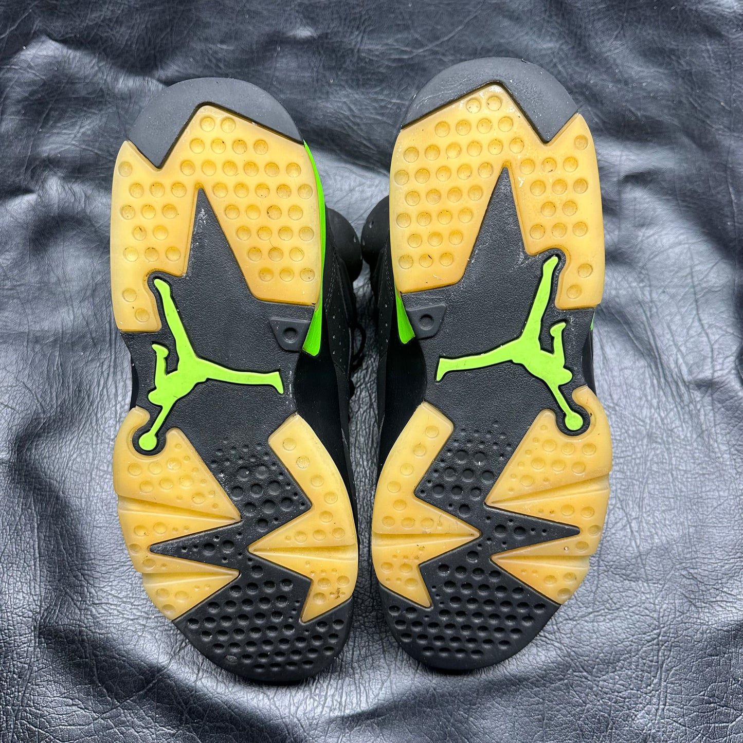 Jordan 6 Retro Electric Green (Pre-Owned) (10) *NO BOX*