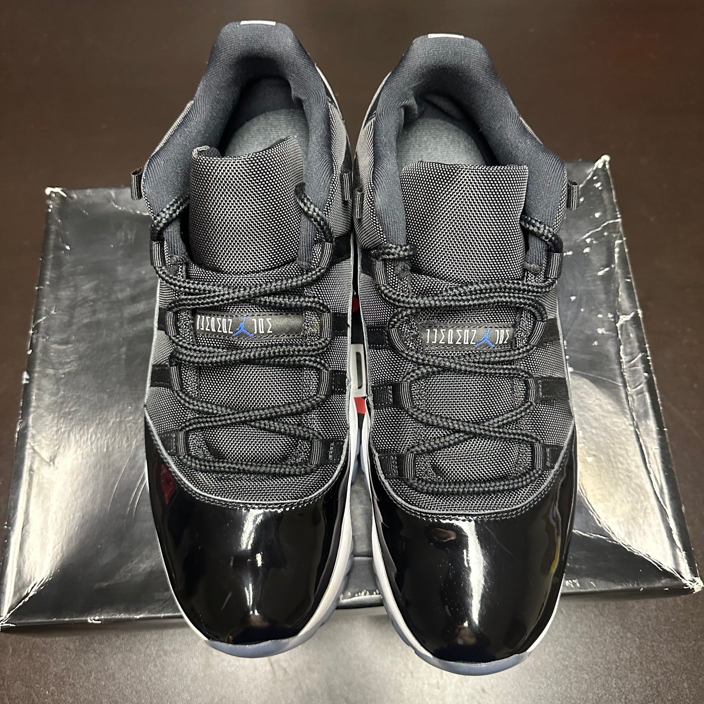 Jordan 11 Retro Low Space Jam (Pre-Owned) (13)